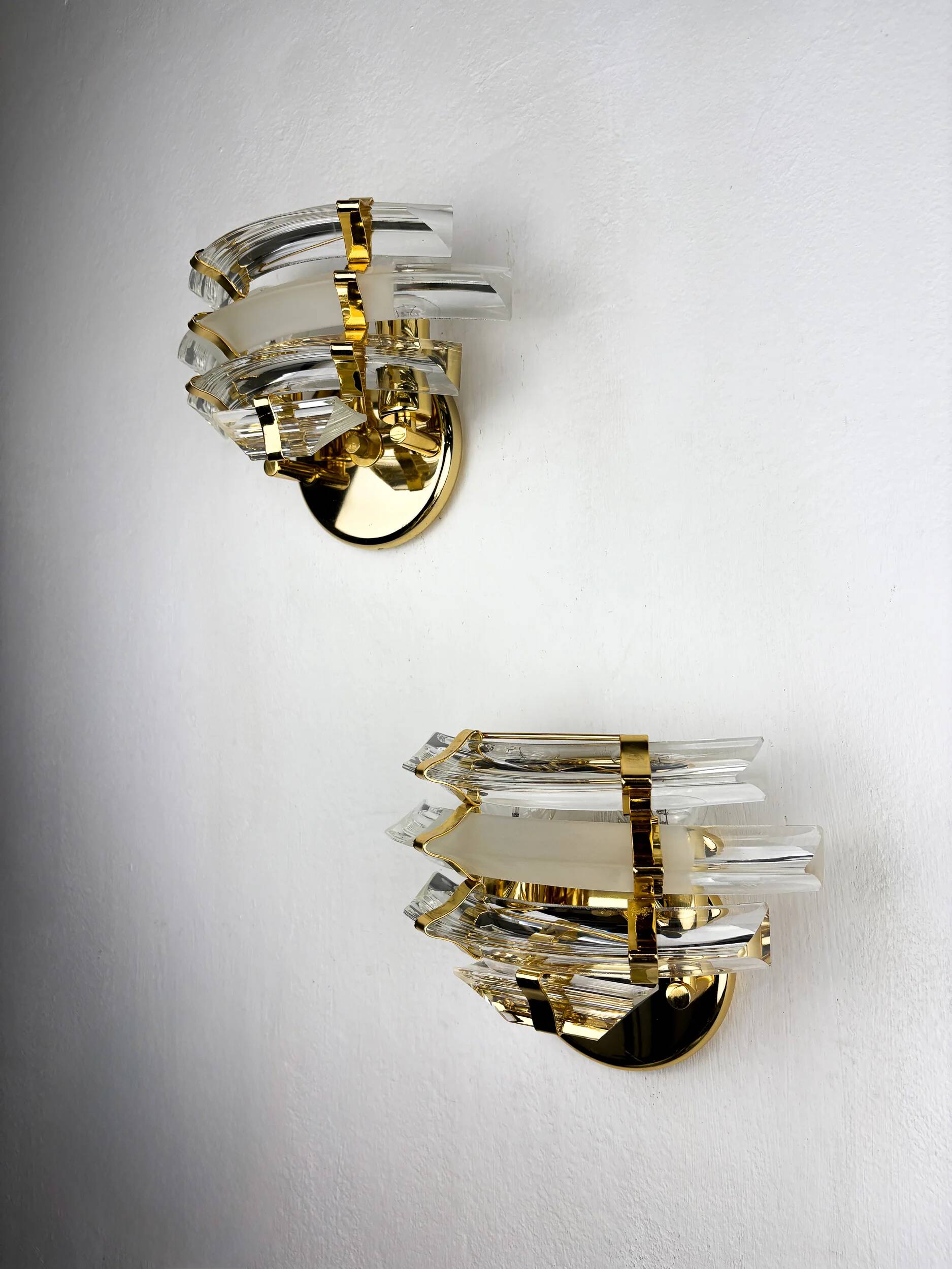 Paire d'appliques en verre courbé Venini Triedi, Italie, vers 1970