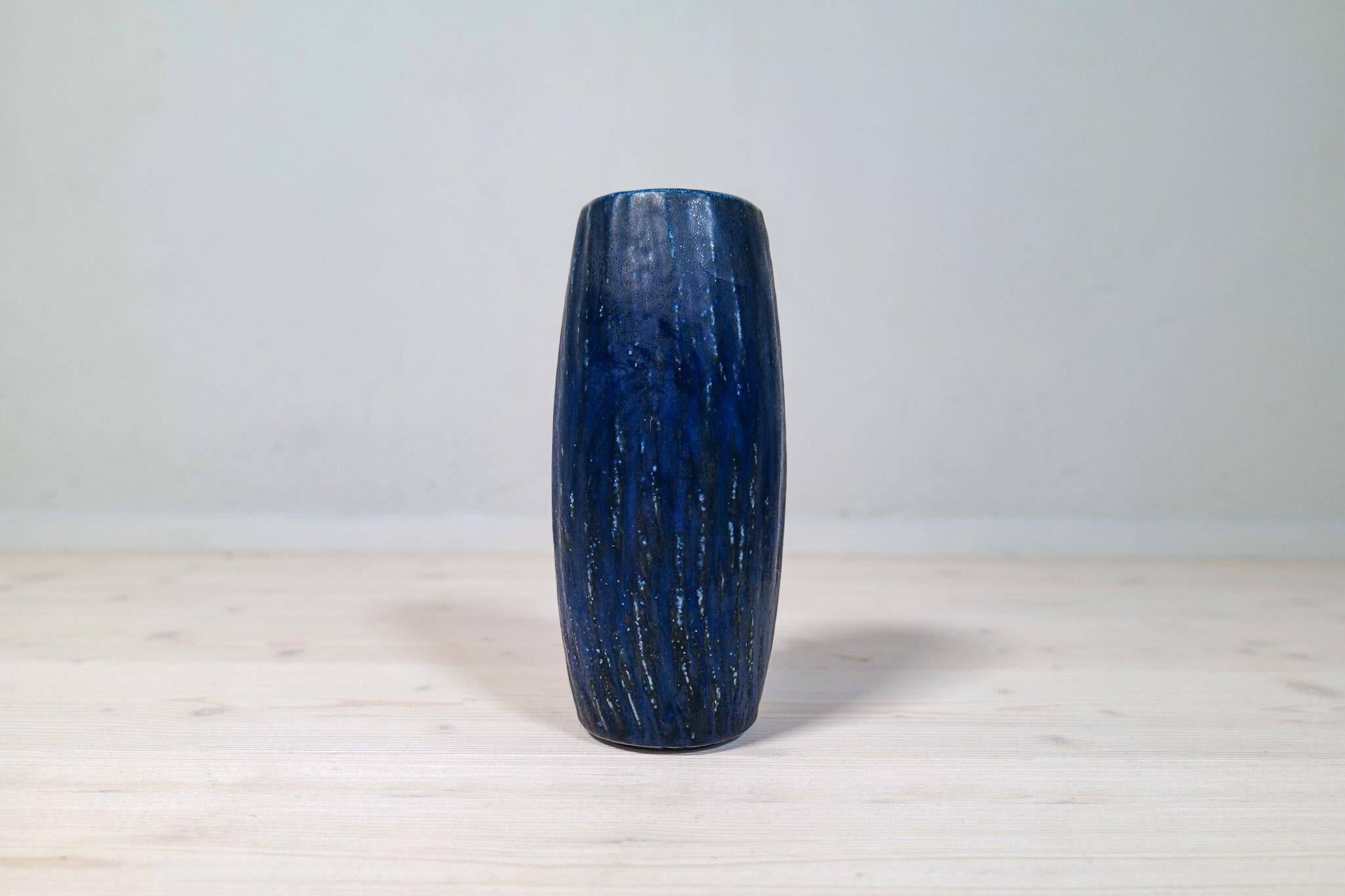 Modern Ensemble from the Mid-Century of 2 Ceramic Pieces Rubus Gunnar Nylund Rörstrand, Sweden