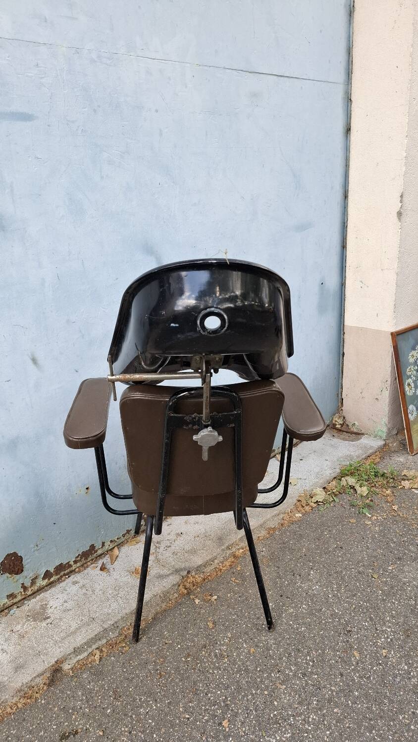 Vintage 50s hairdresser chair