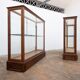 Central museum display cases in oak – Early 20th century