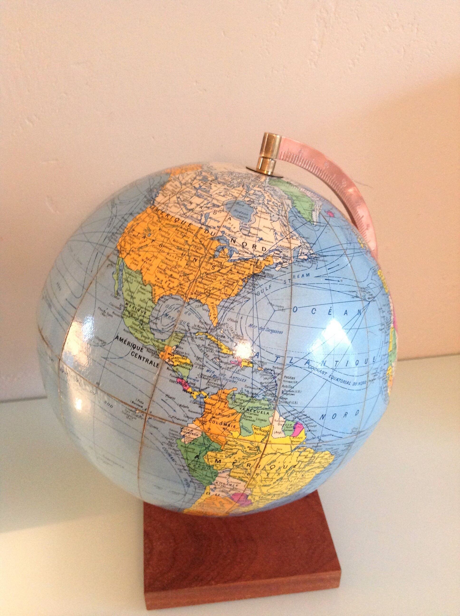 Globe in cardboard Girard and Barrere / vintage years 50-60