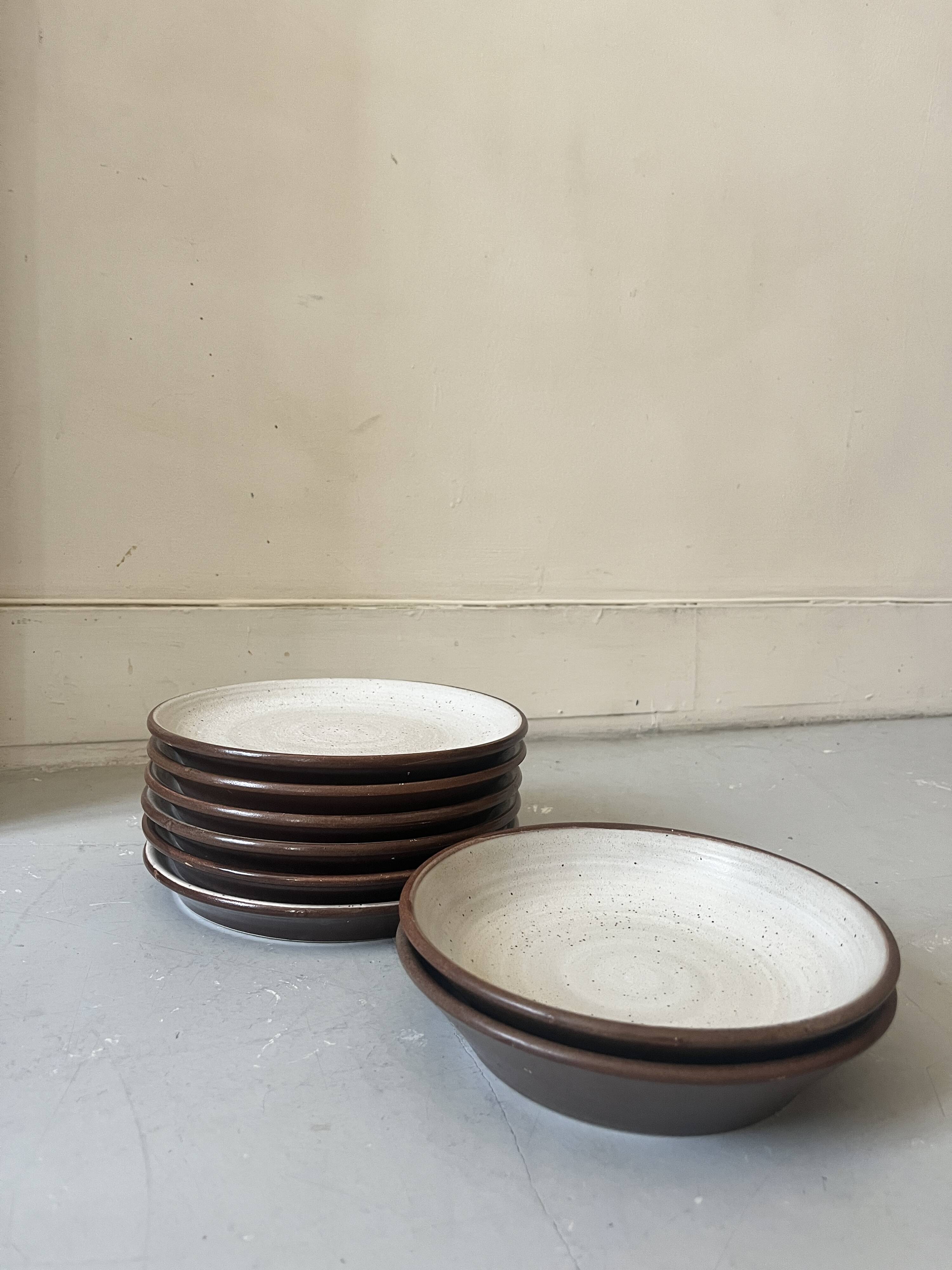 dessert service 6 flat plates + 2 soup plates in Gien sandstone, 1970