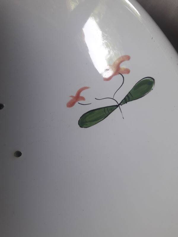 Pornic earthenware drainer model Coq hollow feet