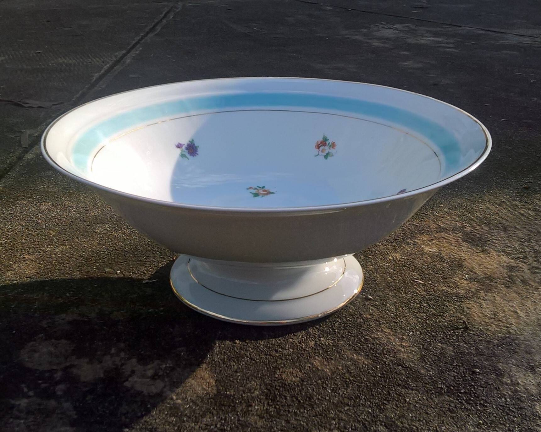 Porcelain compote bowl