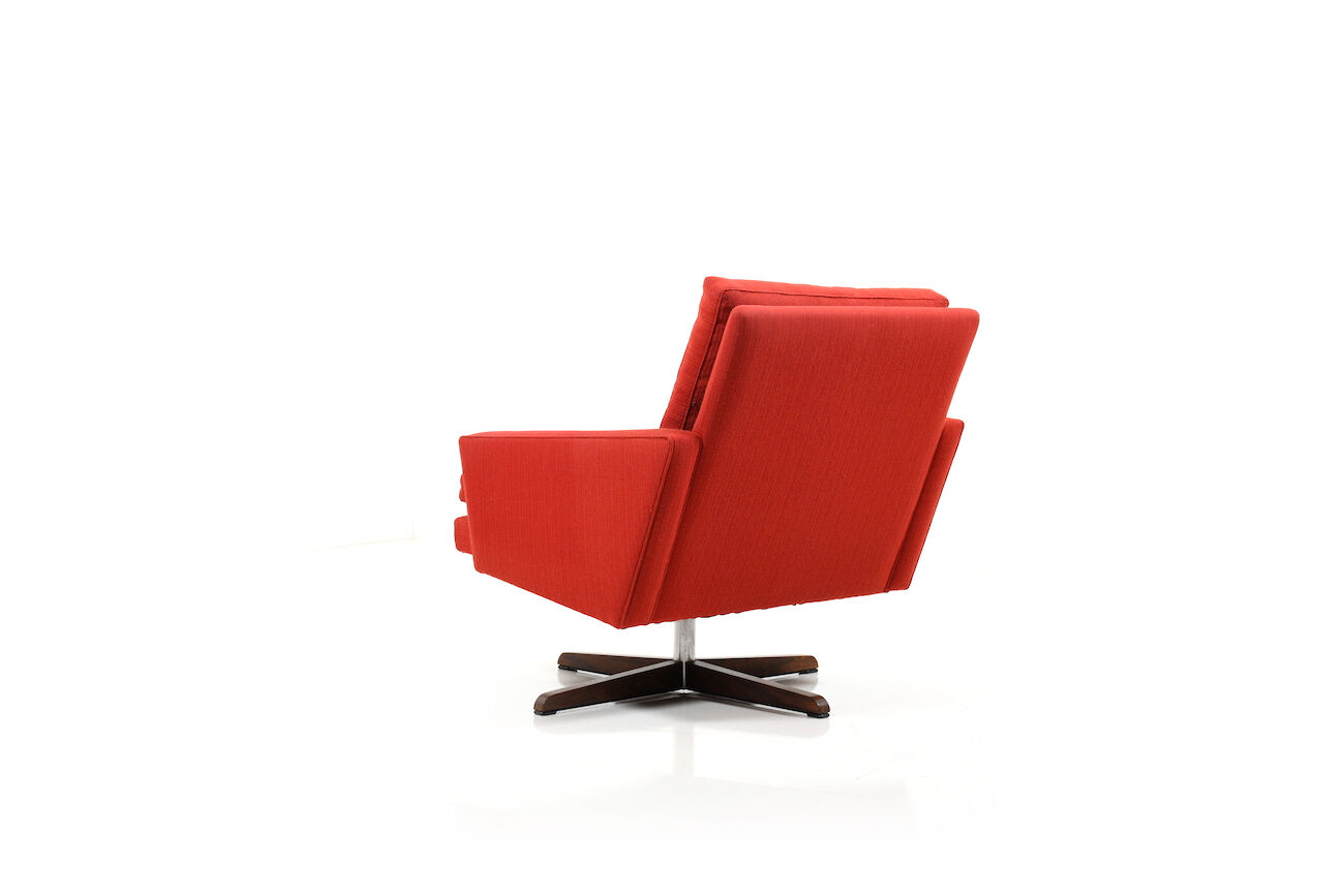 Fauteuil de salon danois pivotant du milieu du siècle