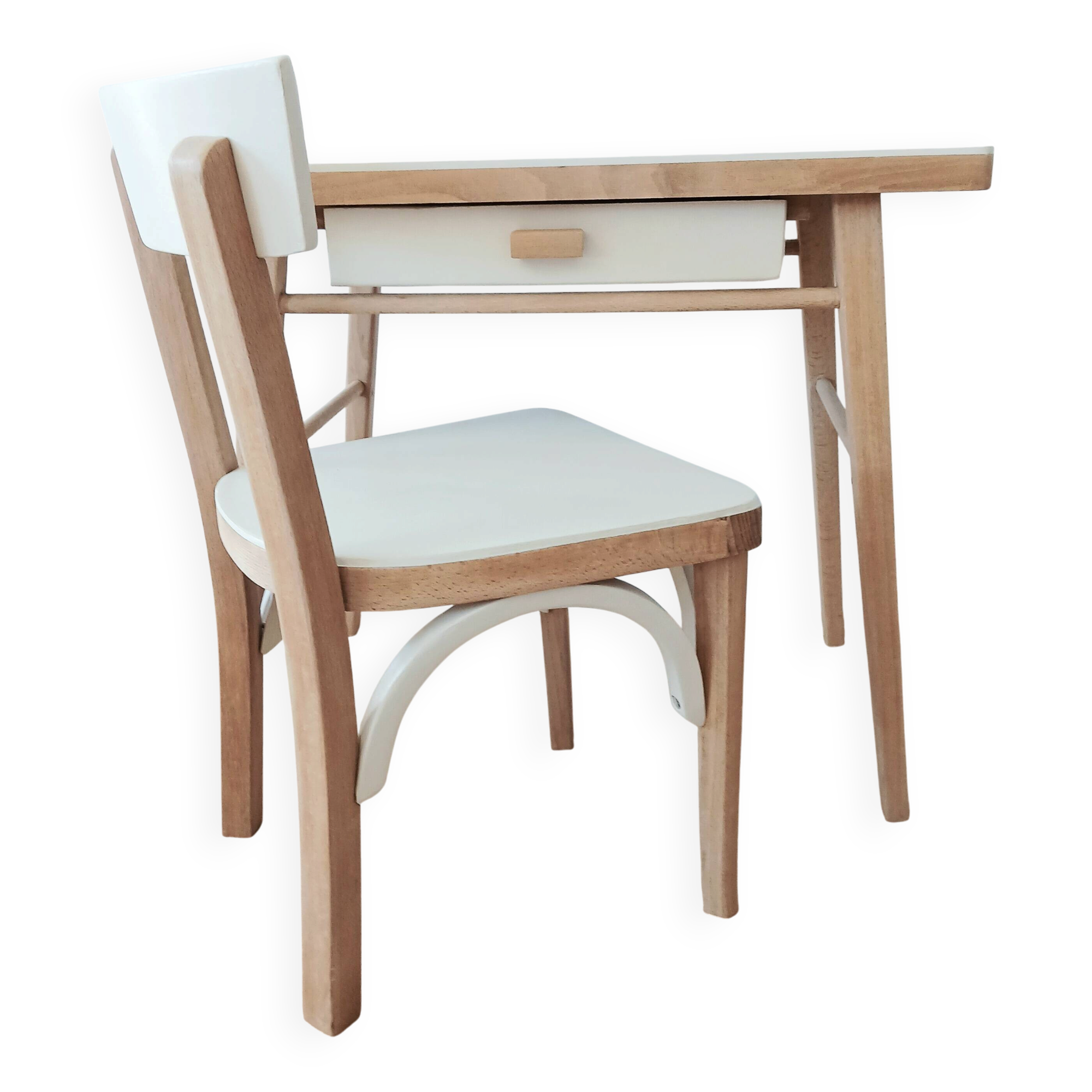 Baumann children's desk and chair