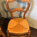 Lot of 2 old wooden chairs