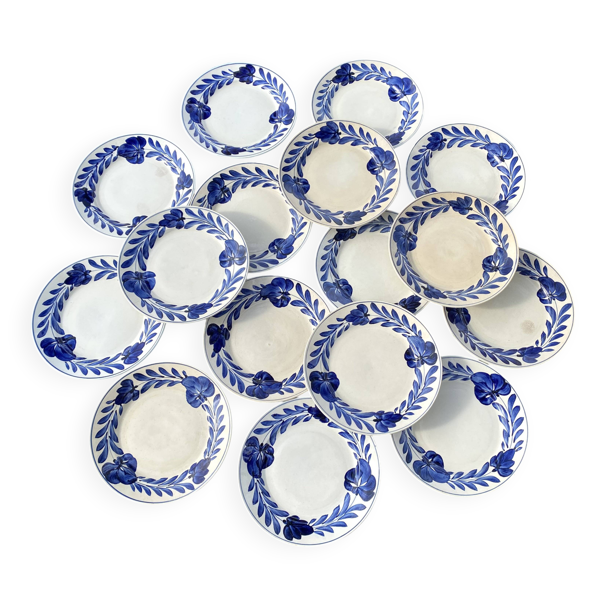 Lunéville blue flower dinner plates
