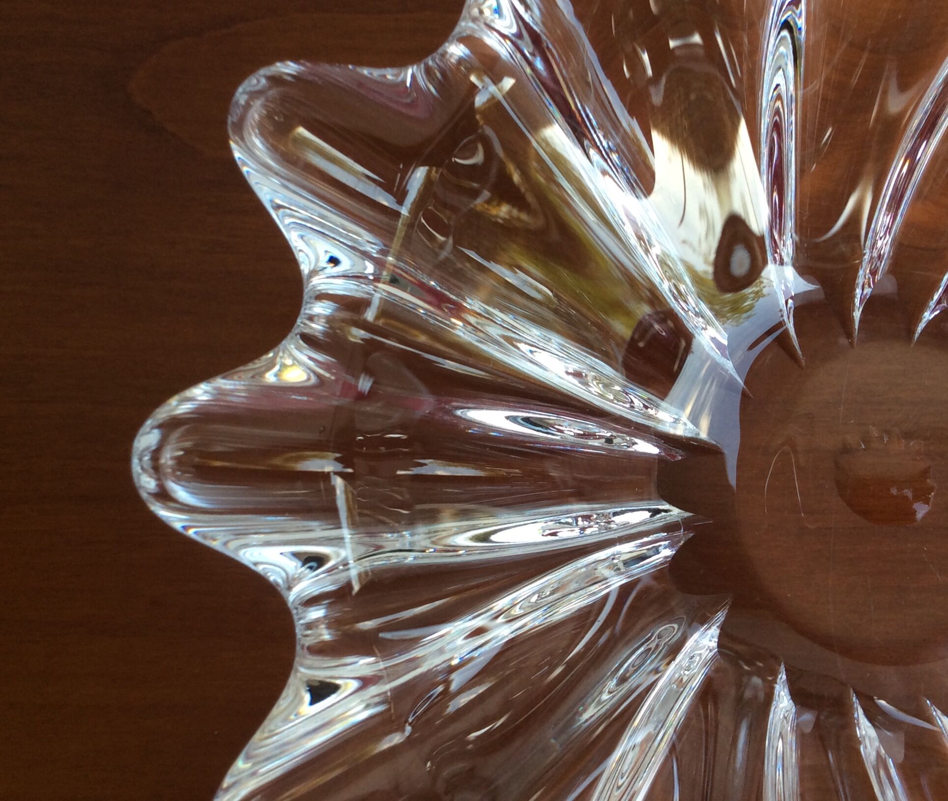 Empty molded crystal pocket basket shape