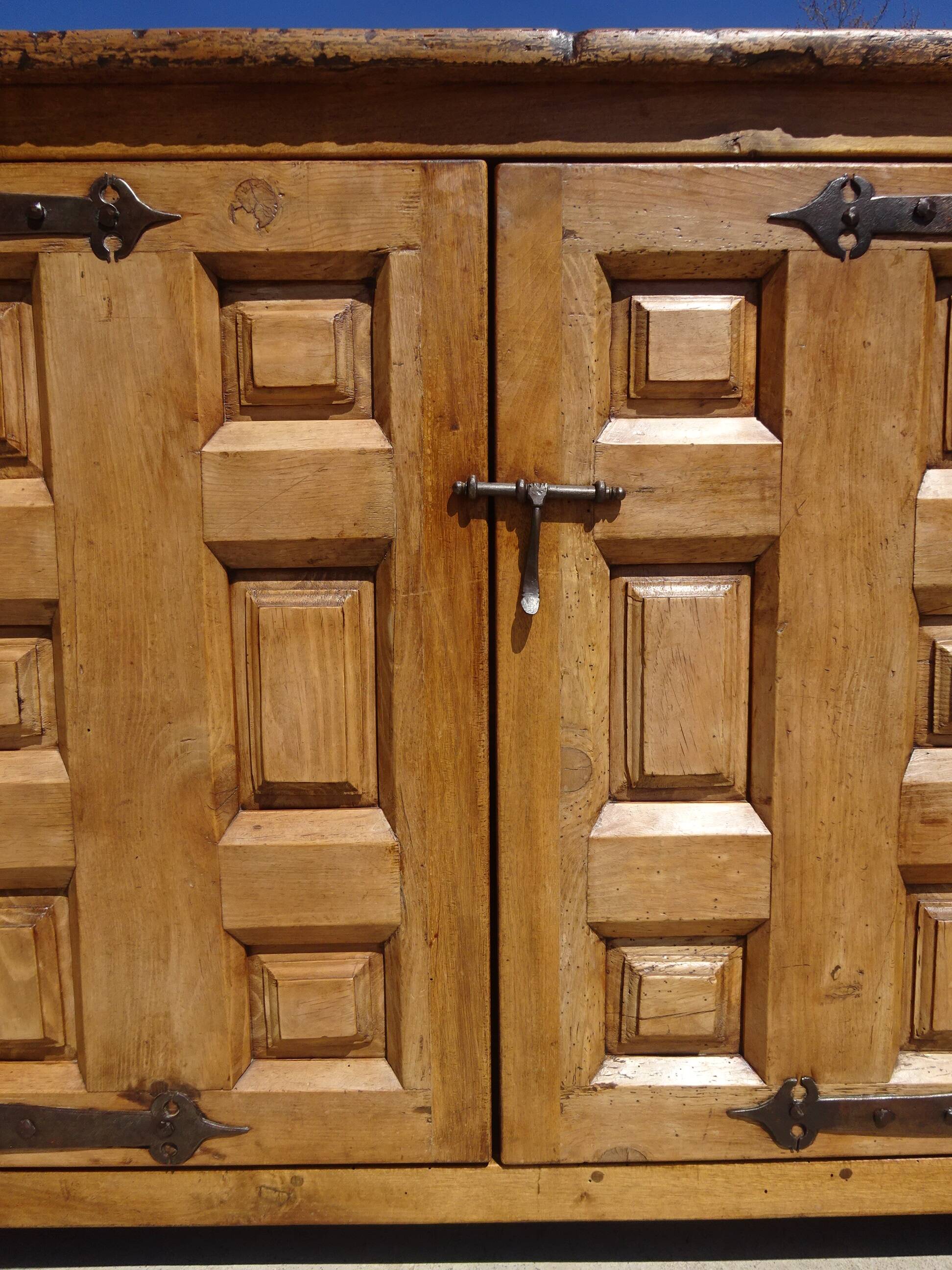 Shallow old Tuscan buffet