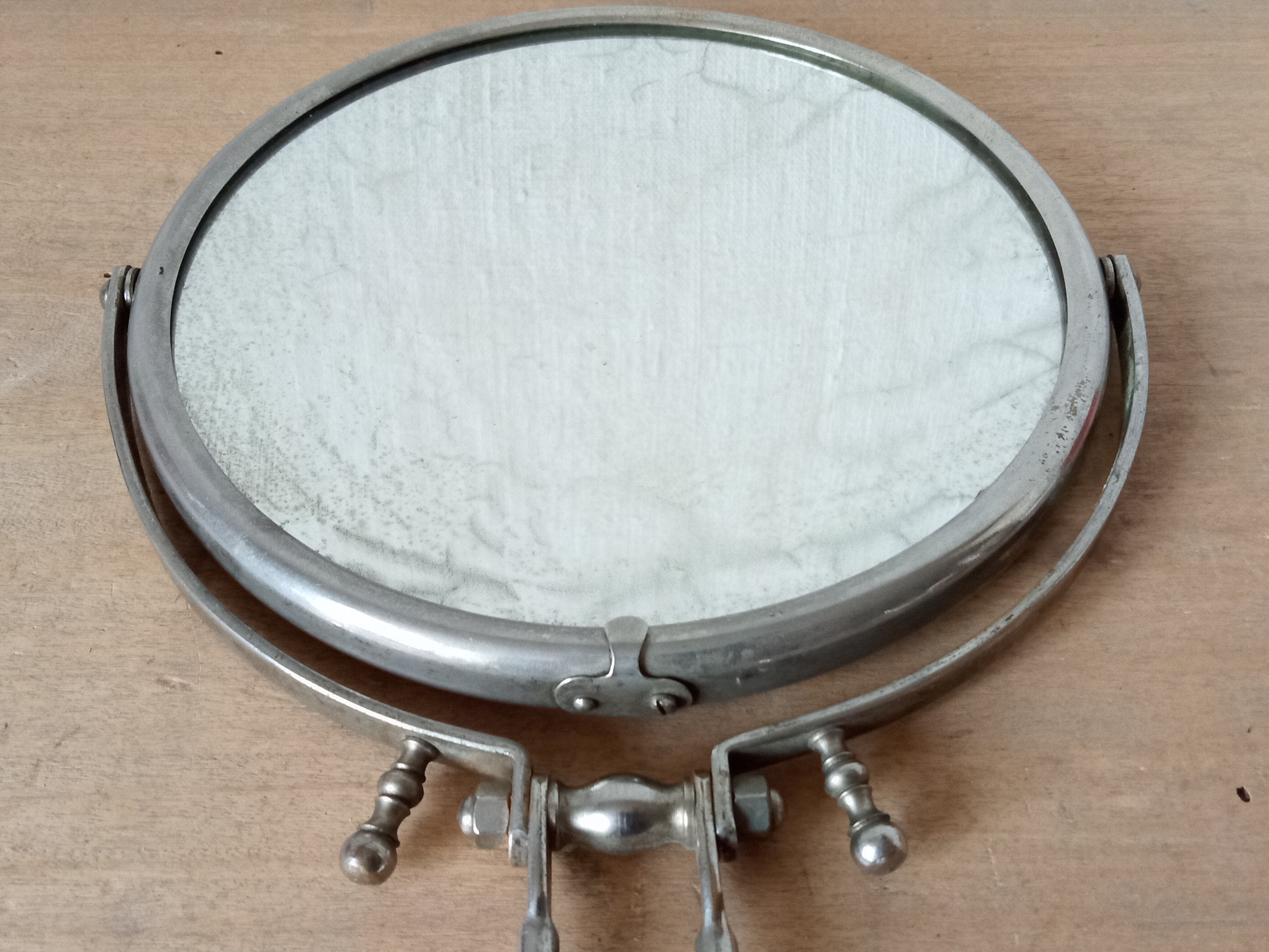Hairdresser Napoleon III mirror