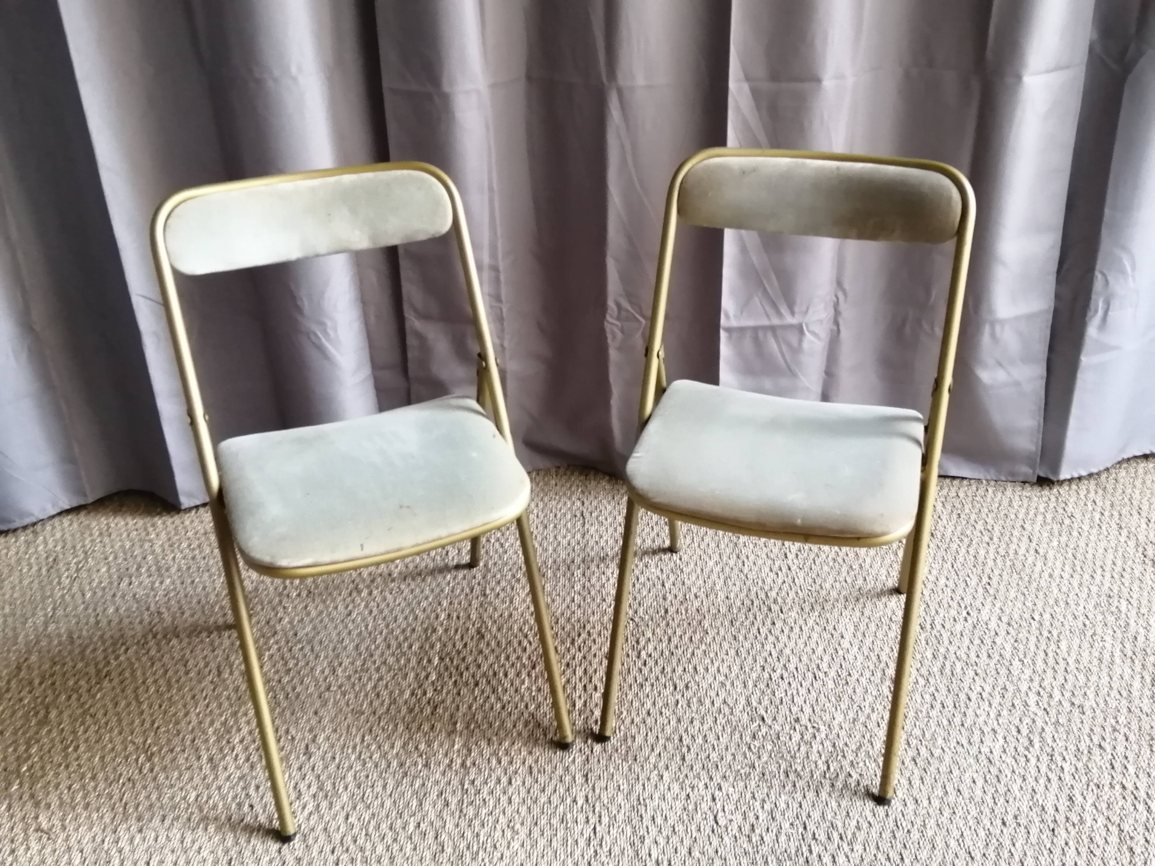 Pair of folding theatre chairs