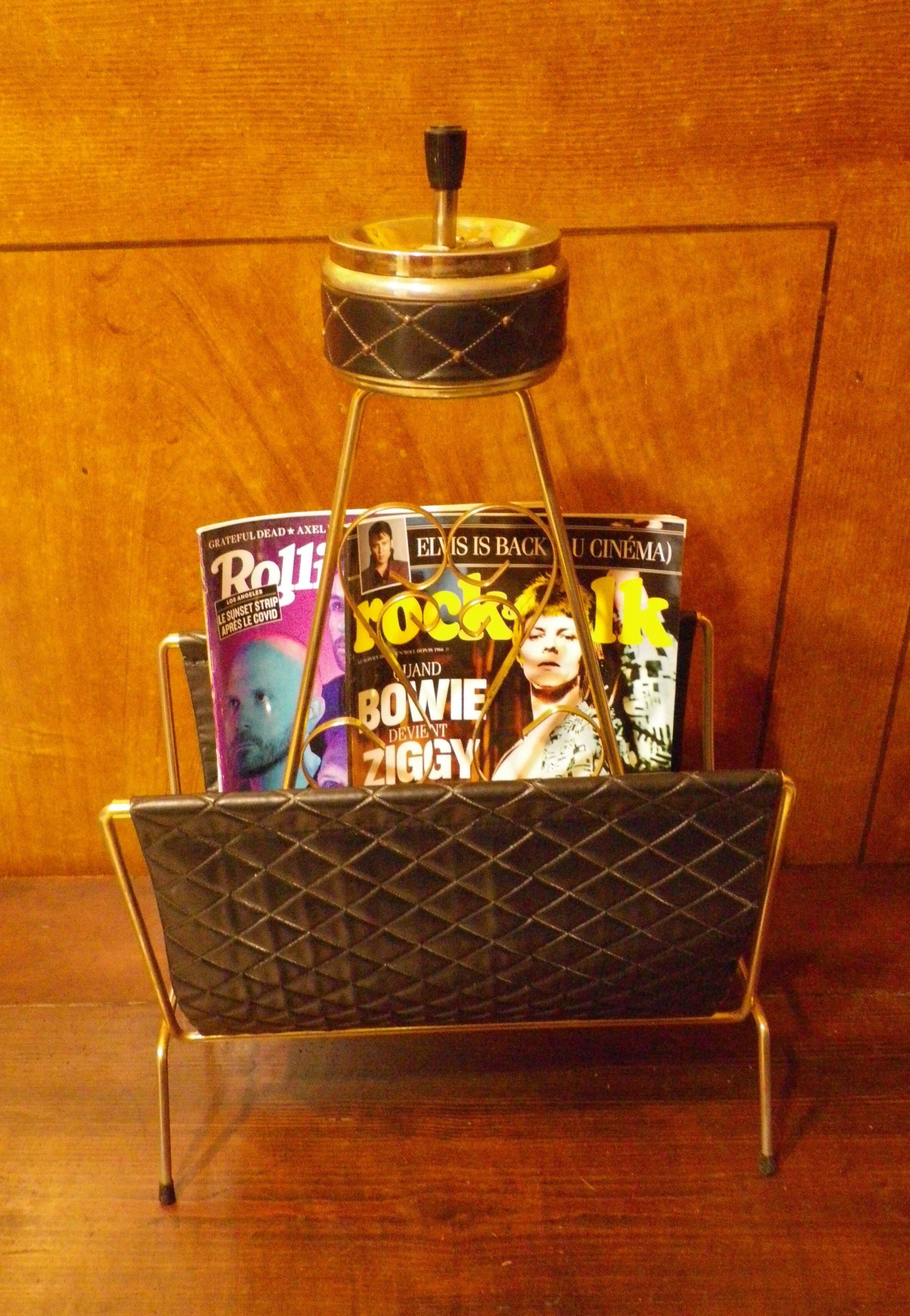 Free-standing ashtray with magazine holder