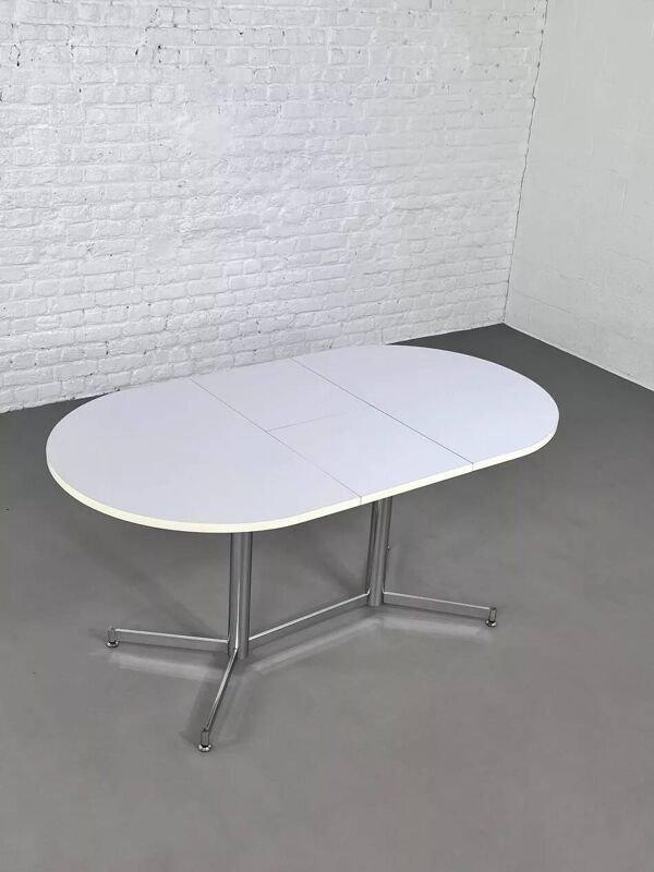 Table de repas ovale et extensible des années 50 chrome et formica