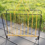 Vintage magazine/record/vinyl rack in very good condition