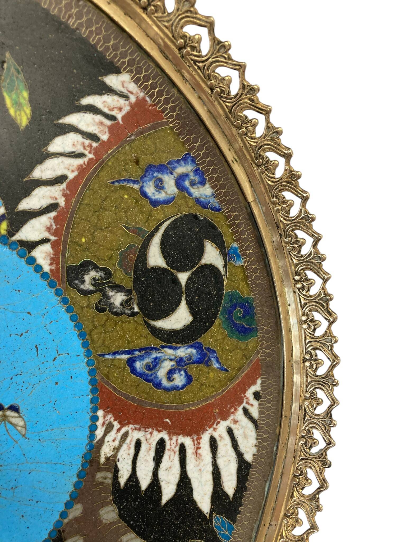 Japan, empty pocket bowl in cloisonné enamel and bronze, Meiji period, late 19th century.