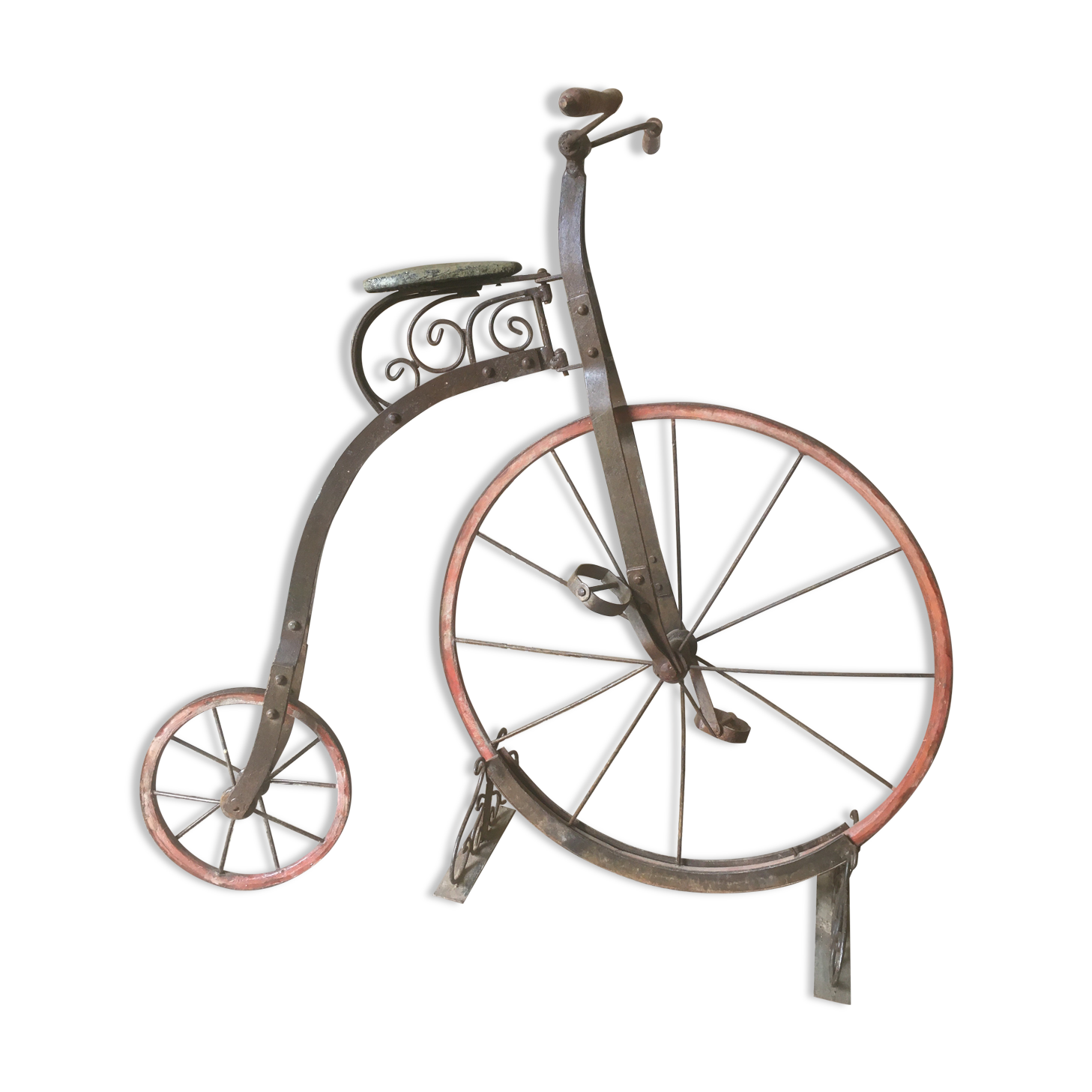 Bi child 1900 in metal and wood on base