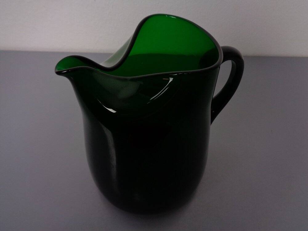 Italian green glass decanter and tumbler, 1960s, set of 7.