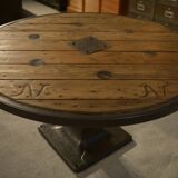 Industrial lathe table