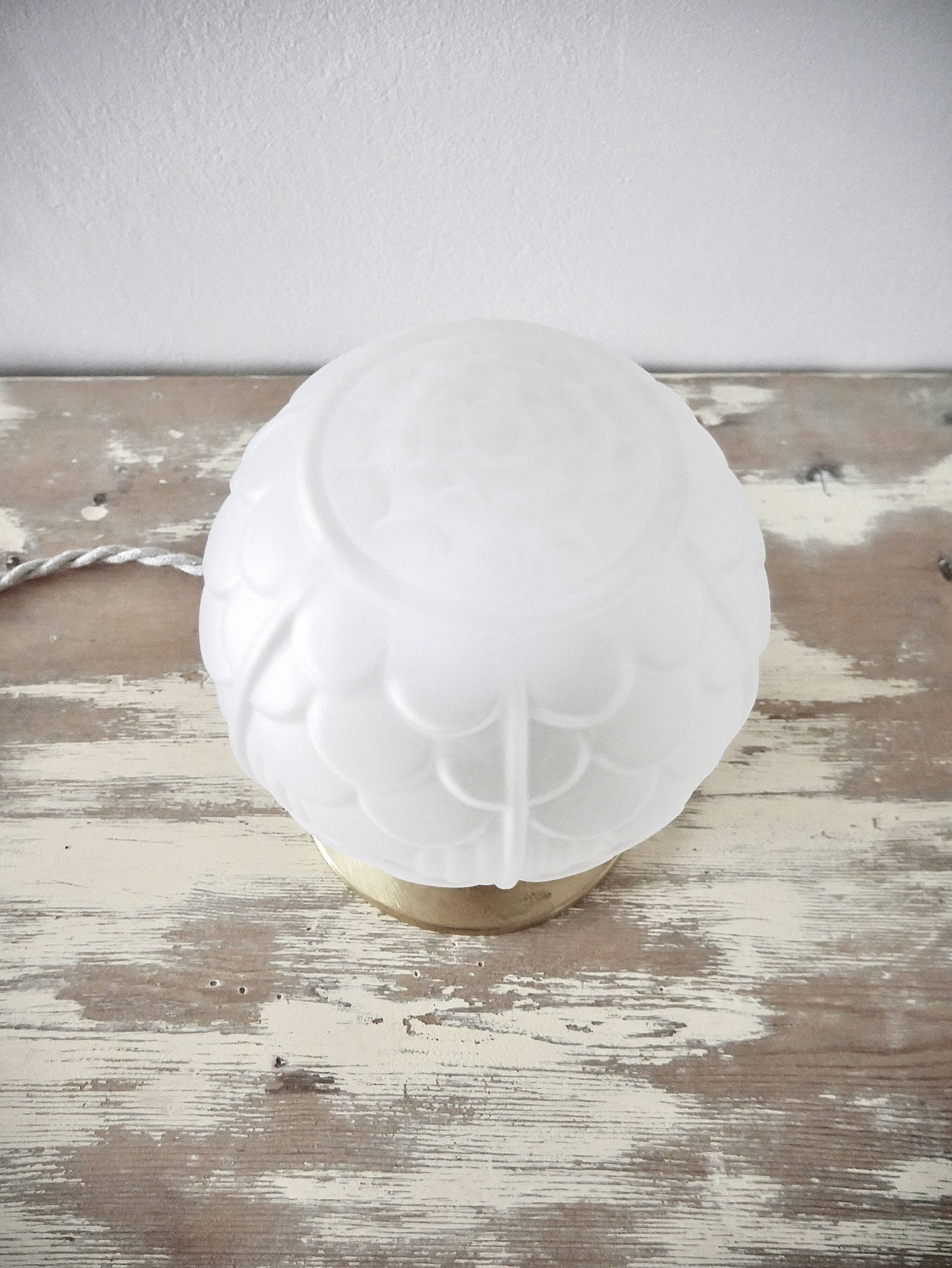 Table lamp globe art deco