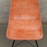 Set of 6 leather chairs with black metal frame
