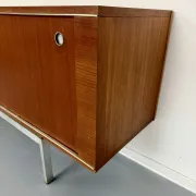 Large sideboard 1960s design Pieter De Bruyne V-Form vintage