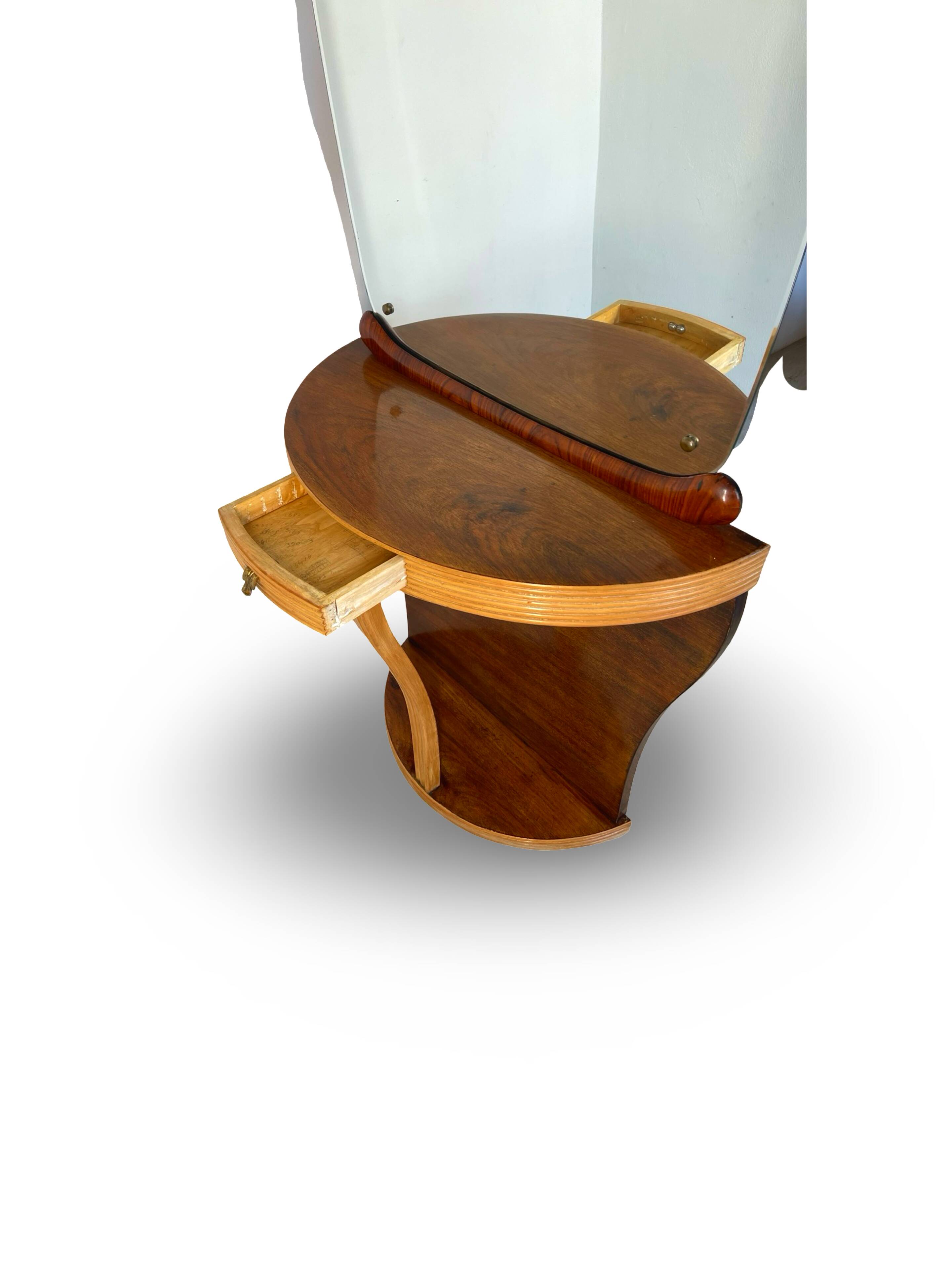 Console Art Déco moderne du milieu du siècle, dans le style de Paolo Buffa.