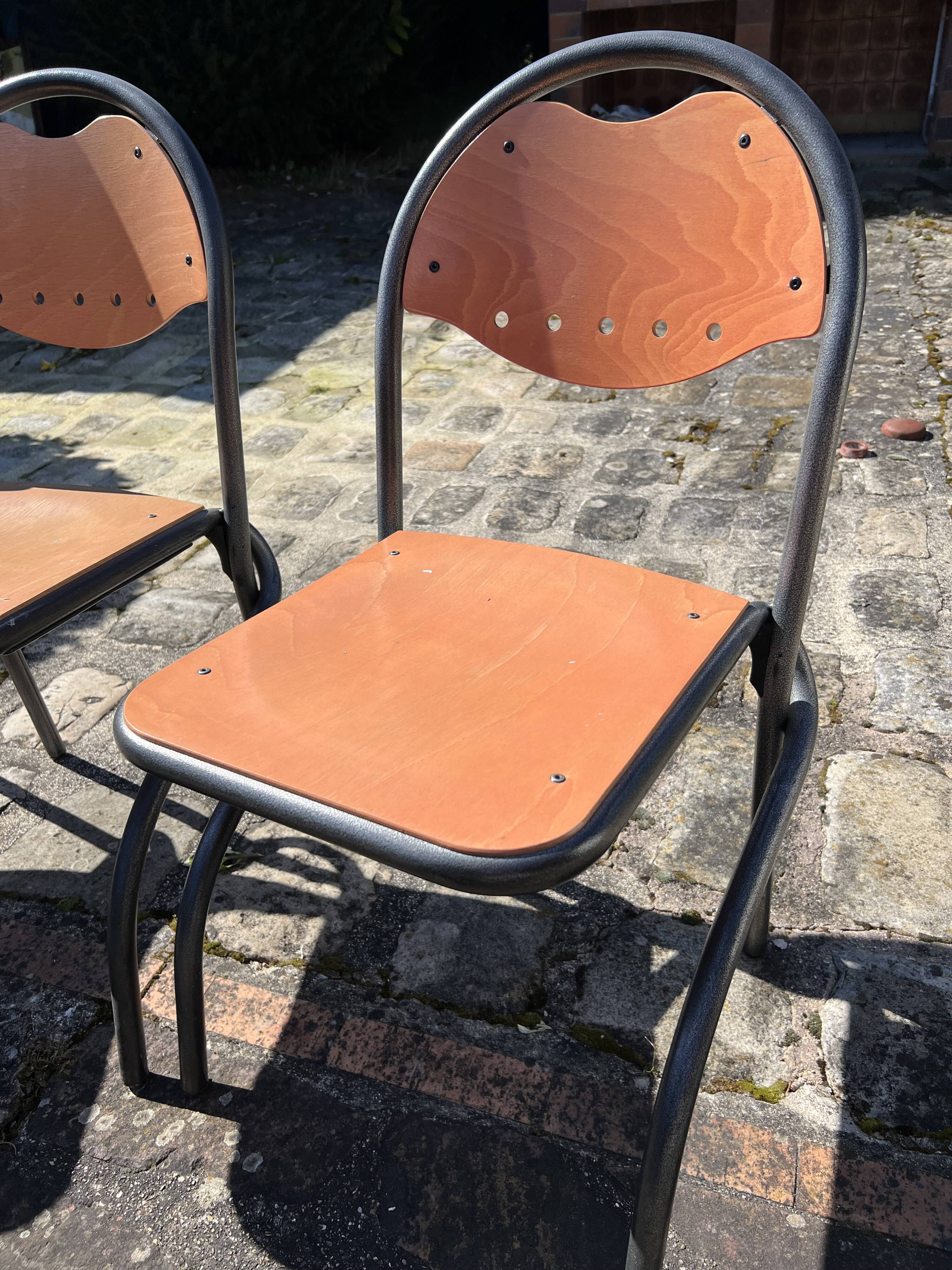 Set of 3 vintage metal and wood chairs – Industrial design