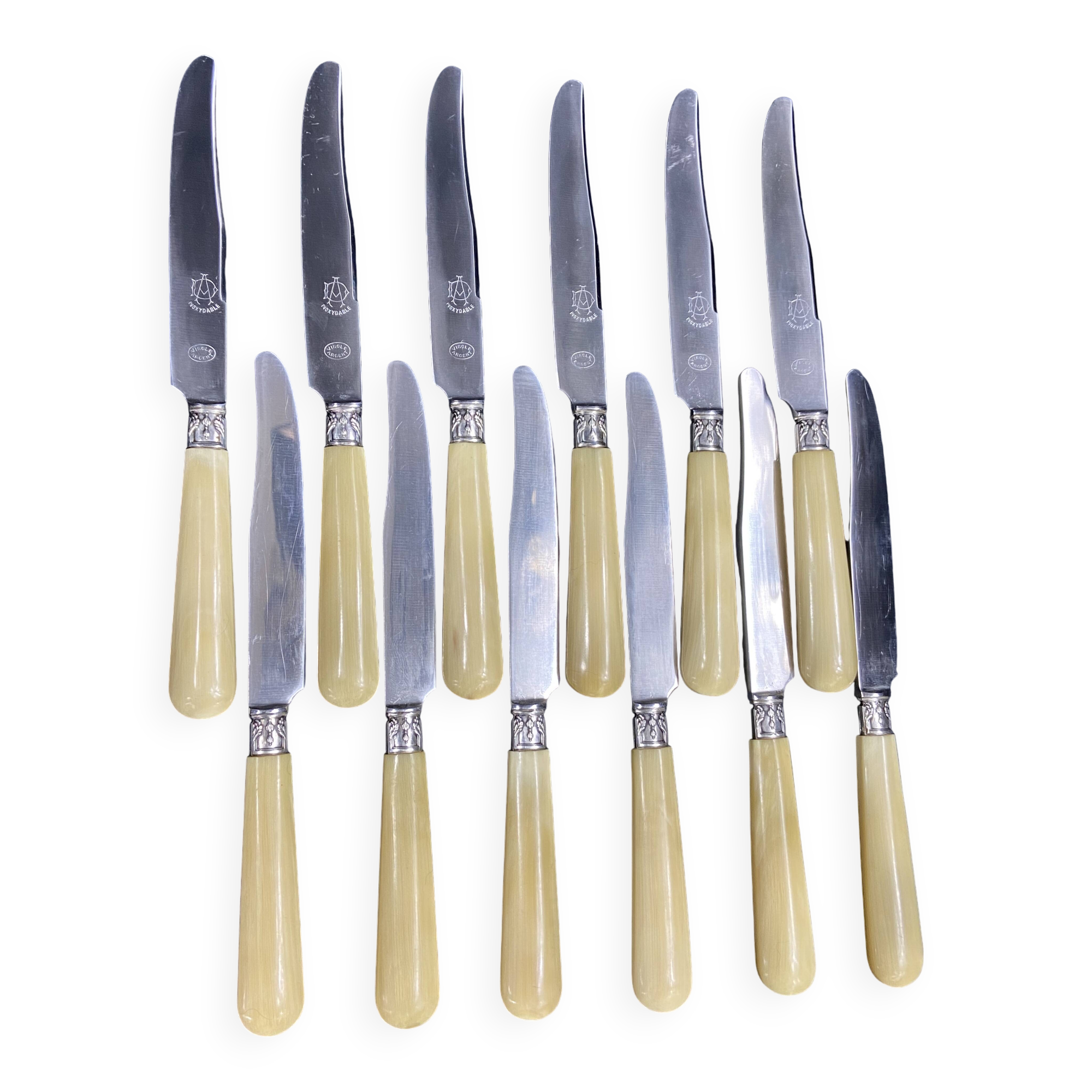Set of 12 dessert knives with stainless steel blade and silver ferrule Régence