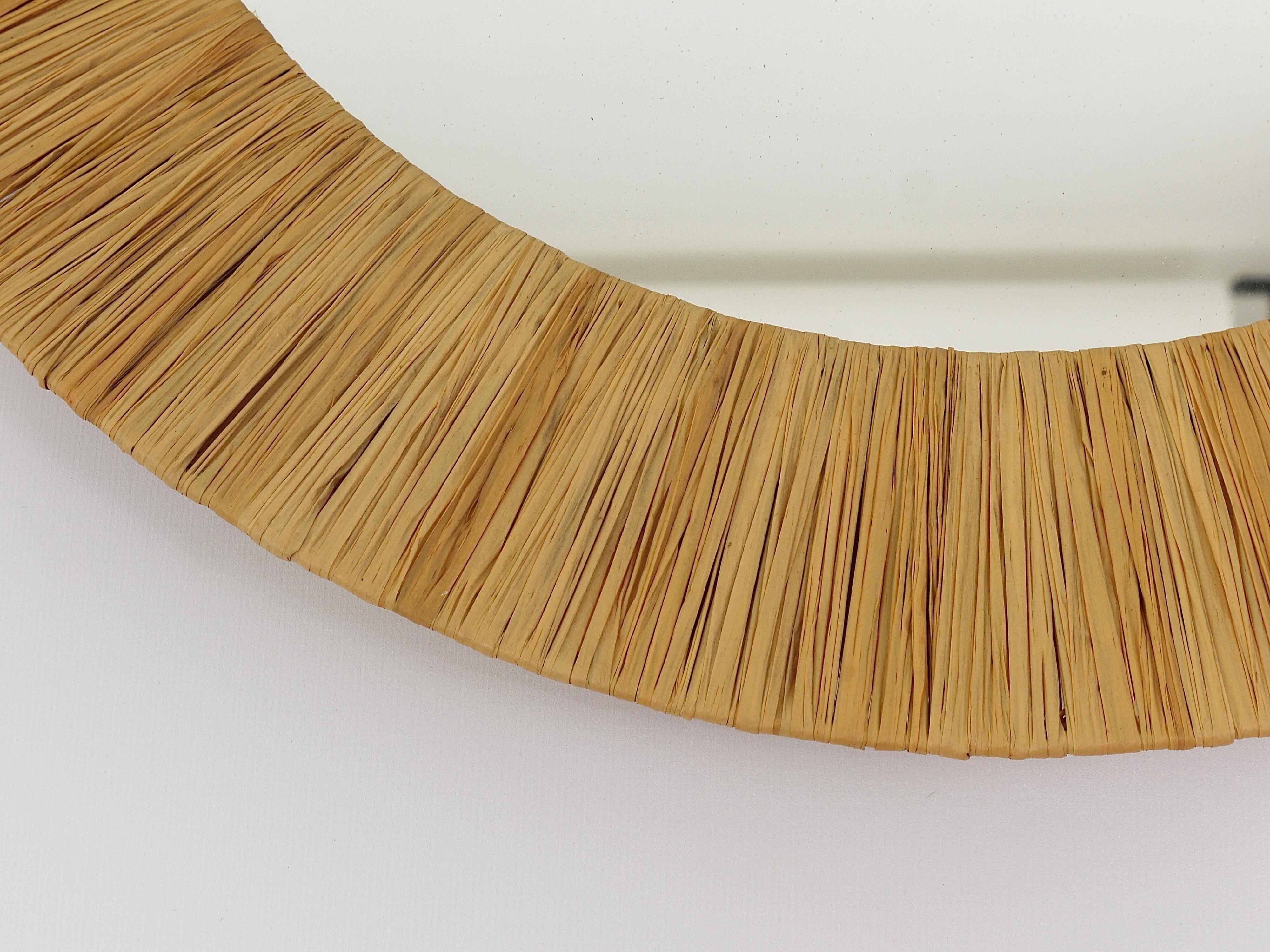 Mid-century Round Wall Mirror Italian Riviera in Raffia with a Bast Frame, 1950s
