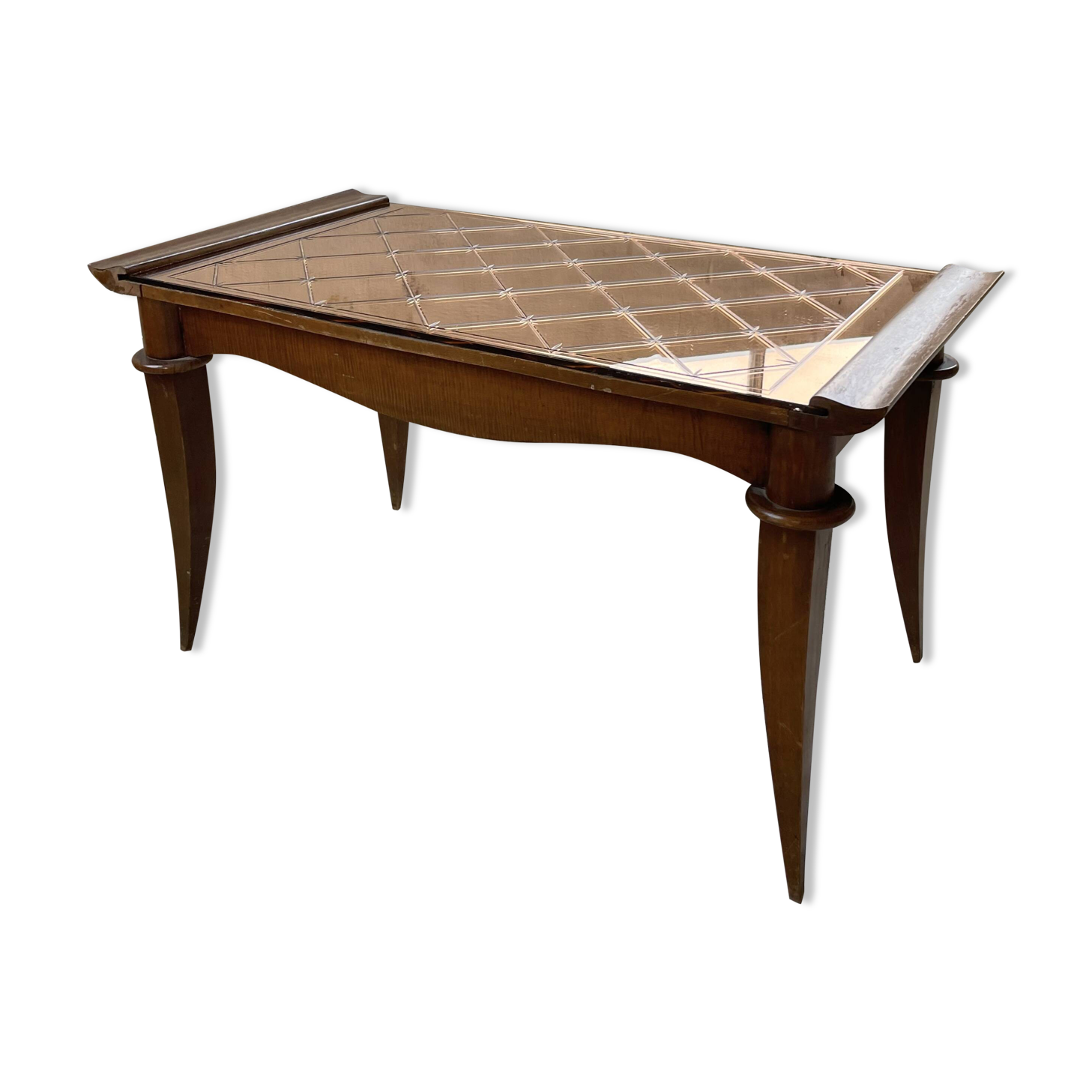 60s coffee table with pink mirror