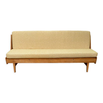 Scandinavian daybed sofa