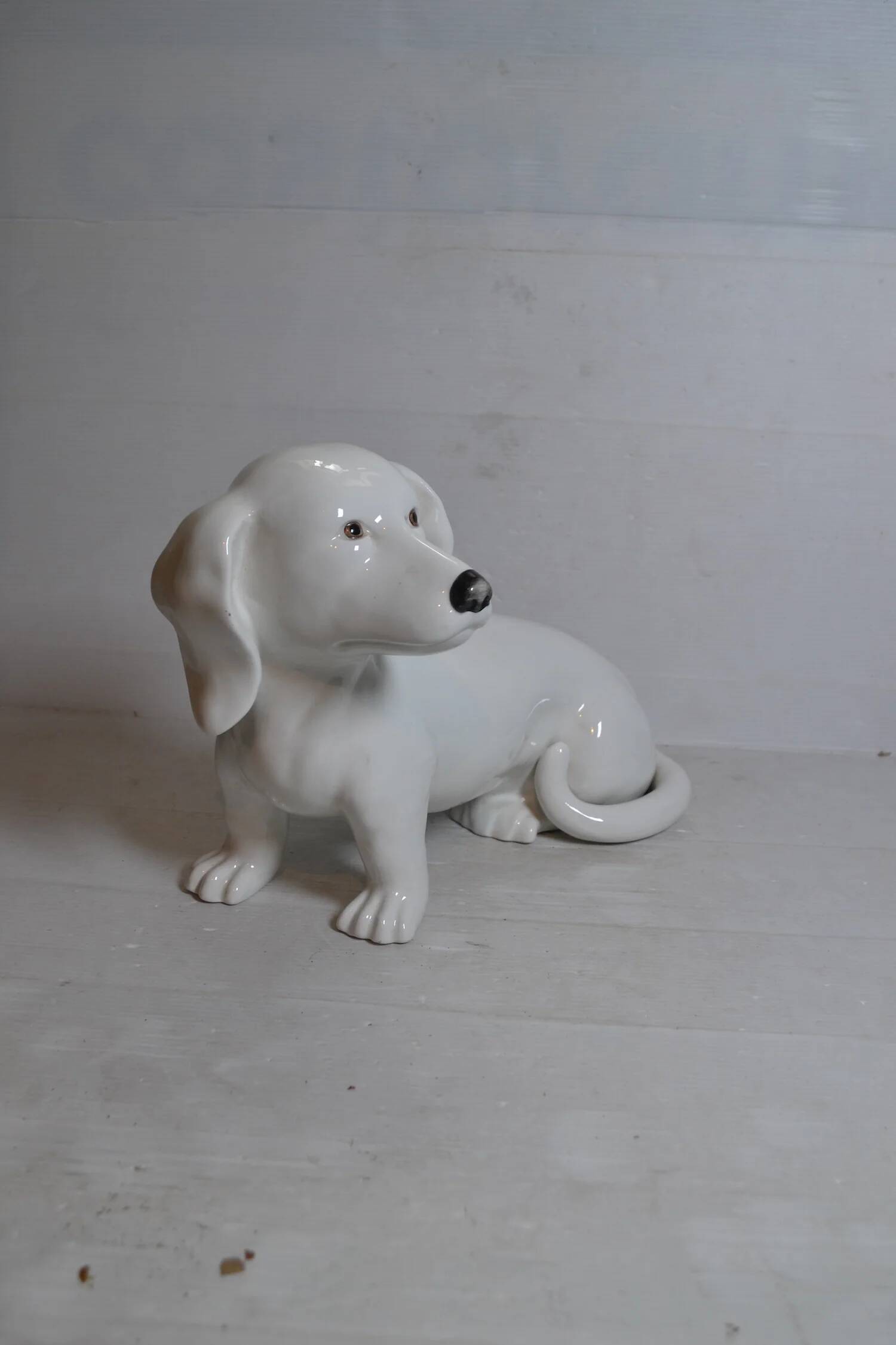 Ceramic dachshund from the 1980s.
