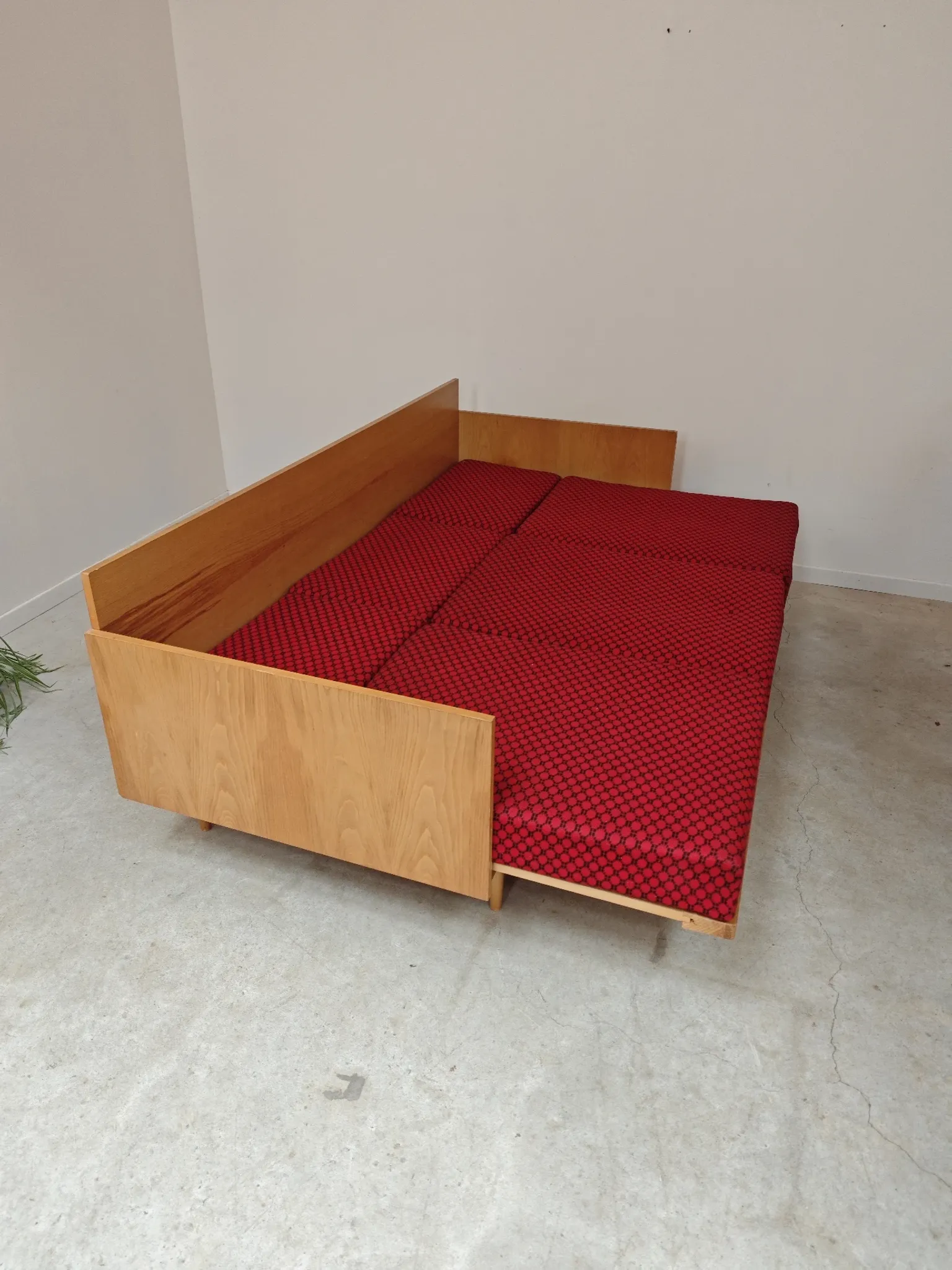 Folding bench Daybed sofa red and black fabric Libena Ex Teh