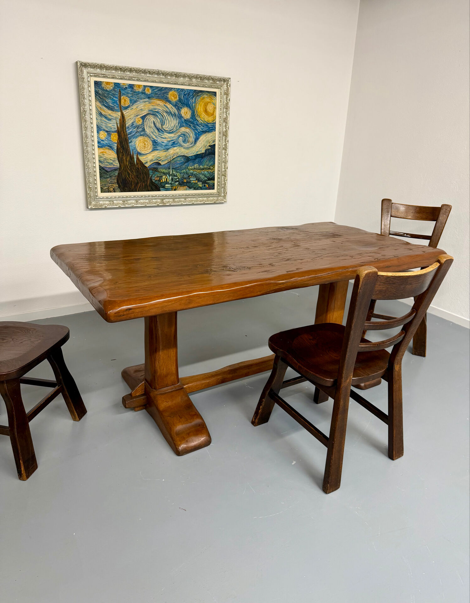 Monastery farmhouse table in thick solid oak, vintage 1960s.