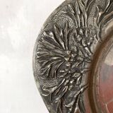 Dish, empty pocket in embossed pewter with cornflower decoration