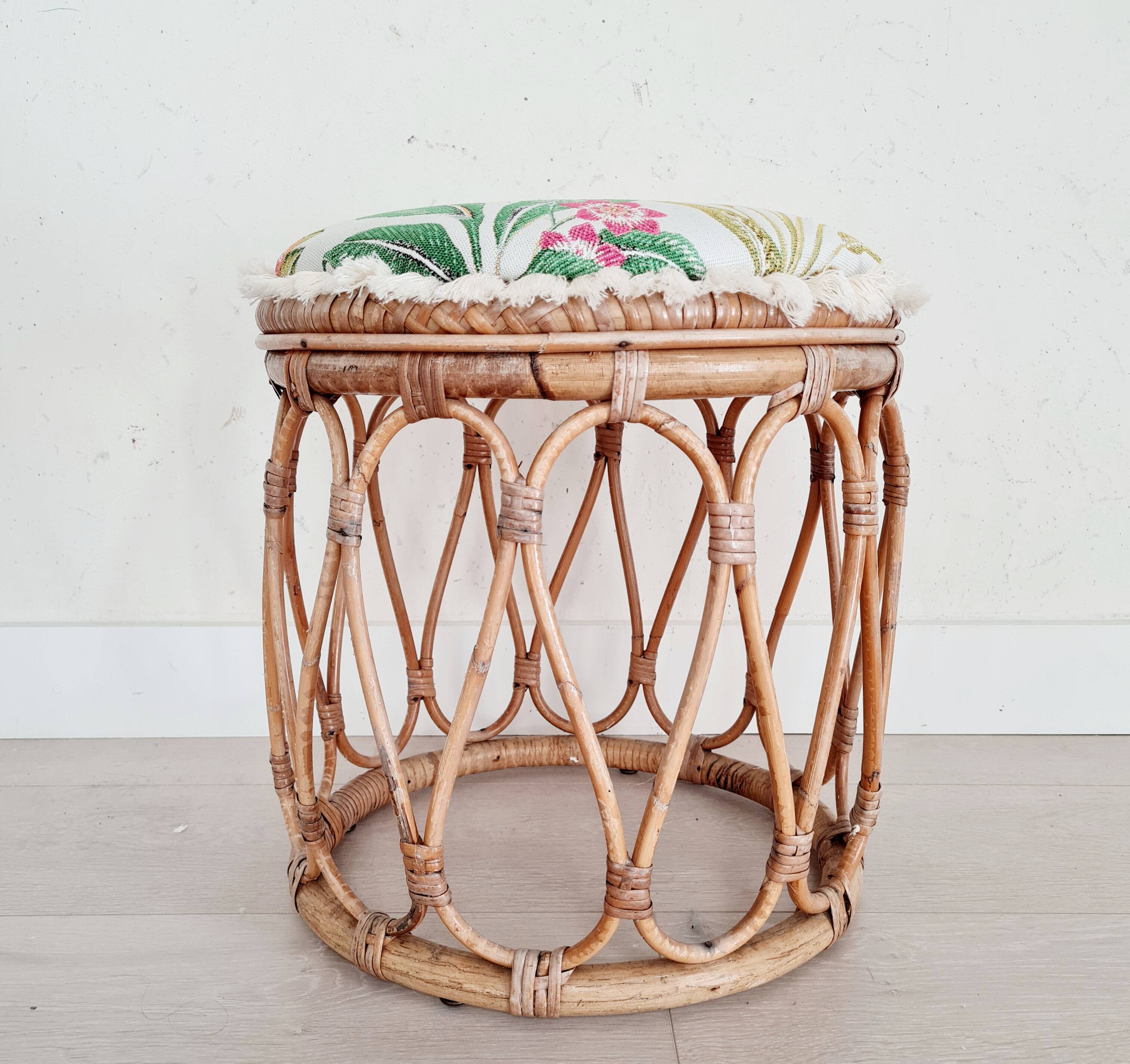 Pouf or end of rattan sofa with tropical seat