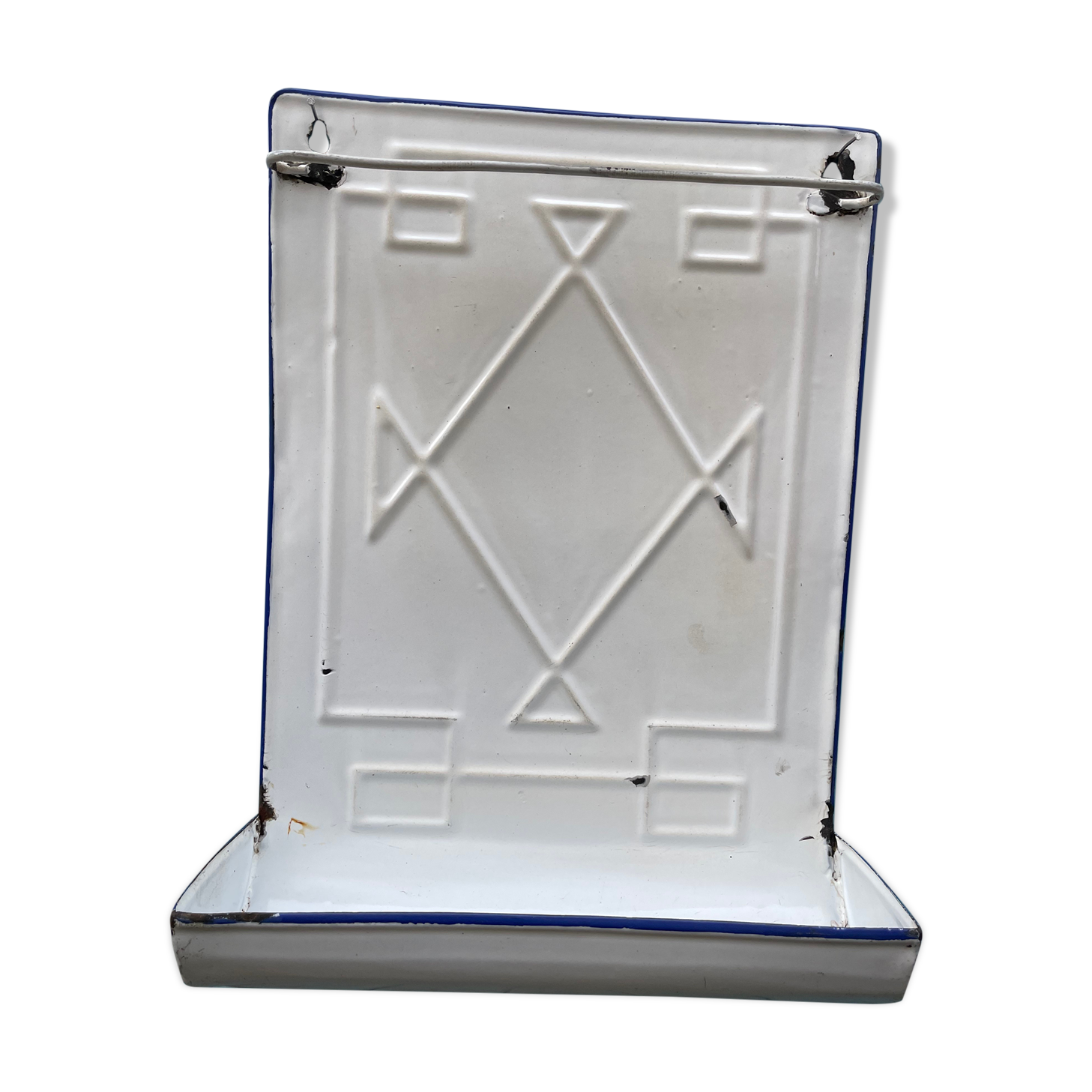 Enamel wall utensil holder