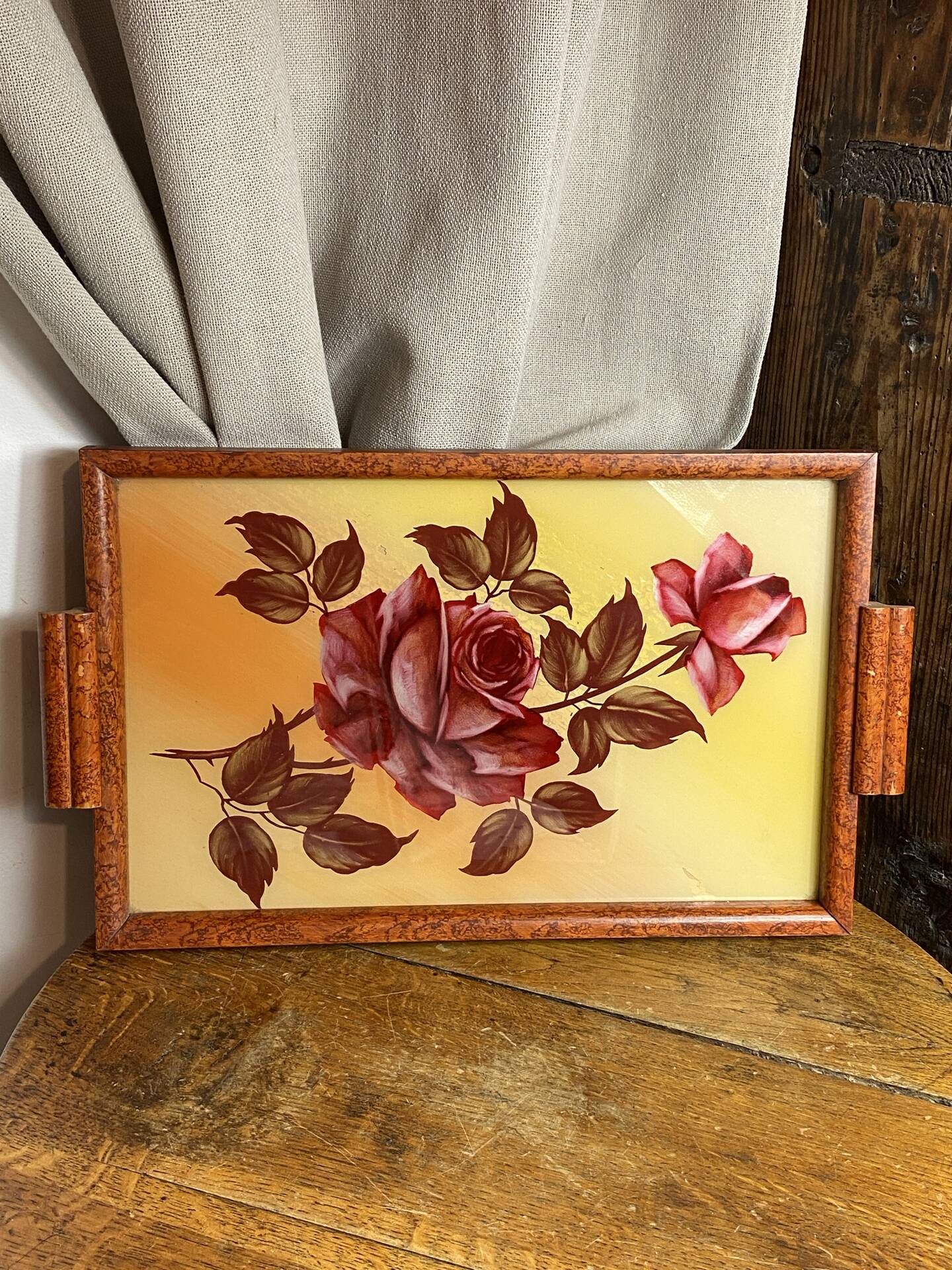 Plateau en bois, décor floral, Art déco