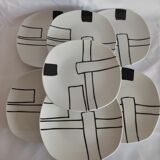 Lot plates modern art