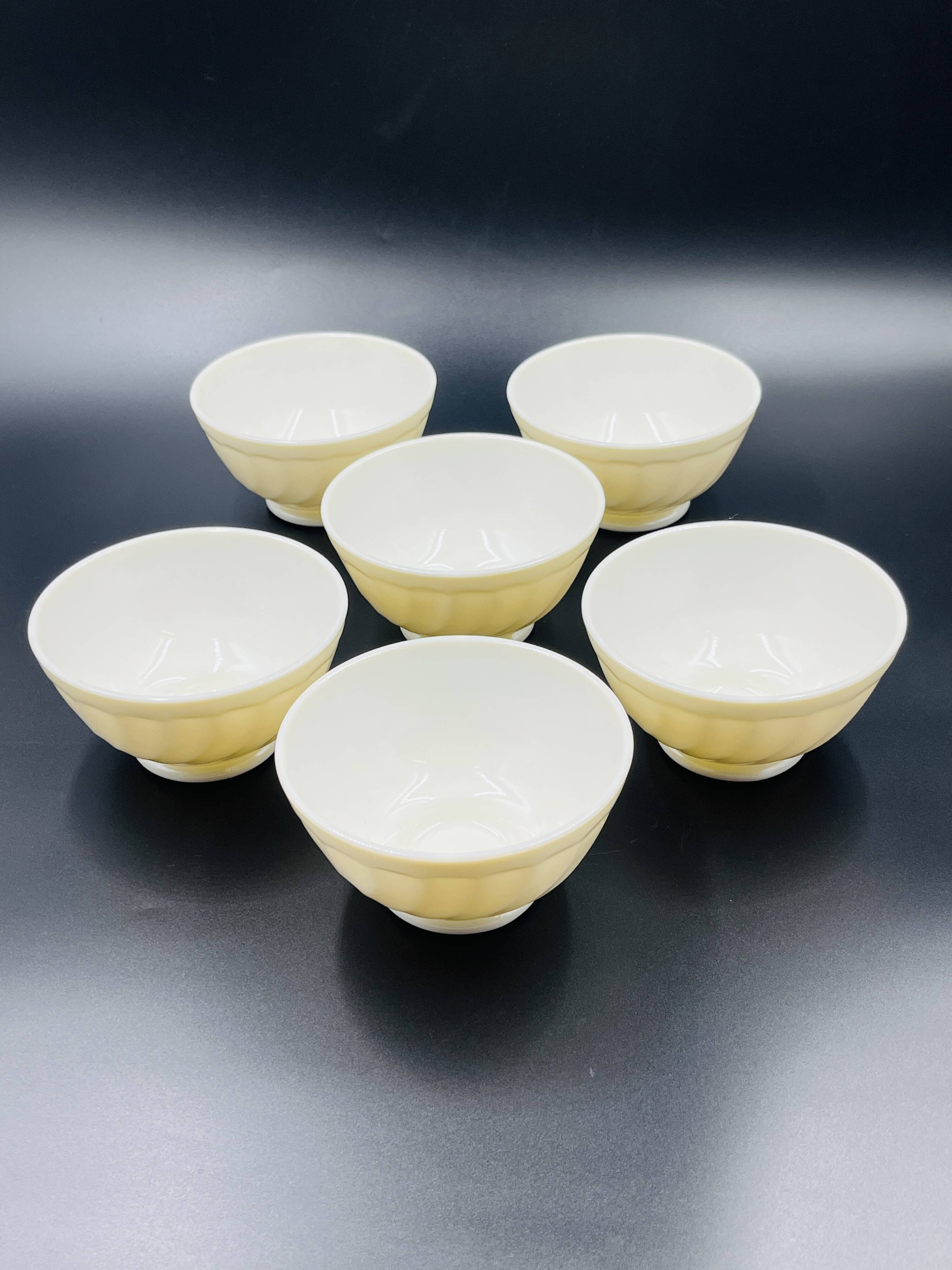 6 Arcopal Trianon Ivory Bowls