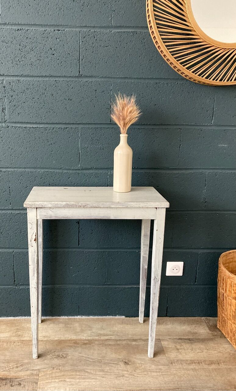 Side table in gray patinated oak