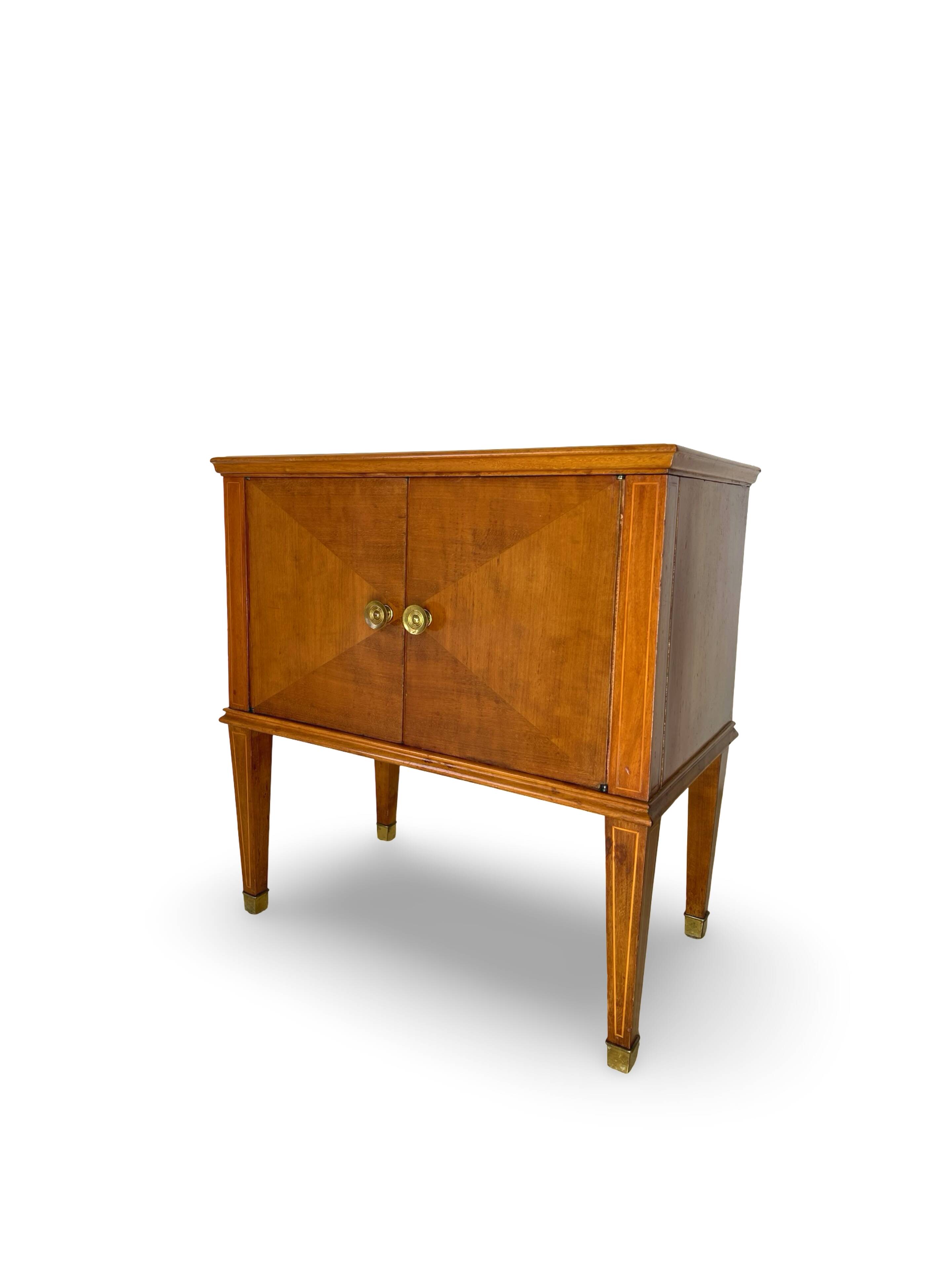 italian nightstands1950s