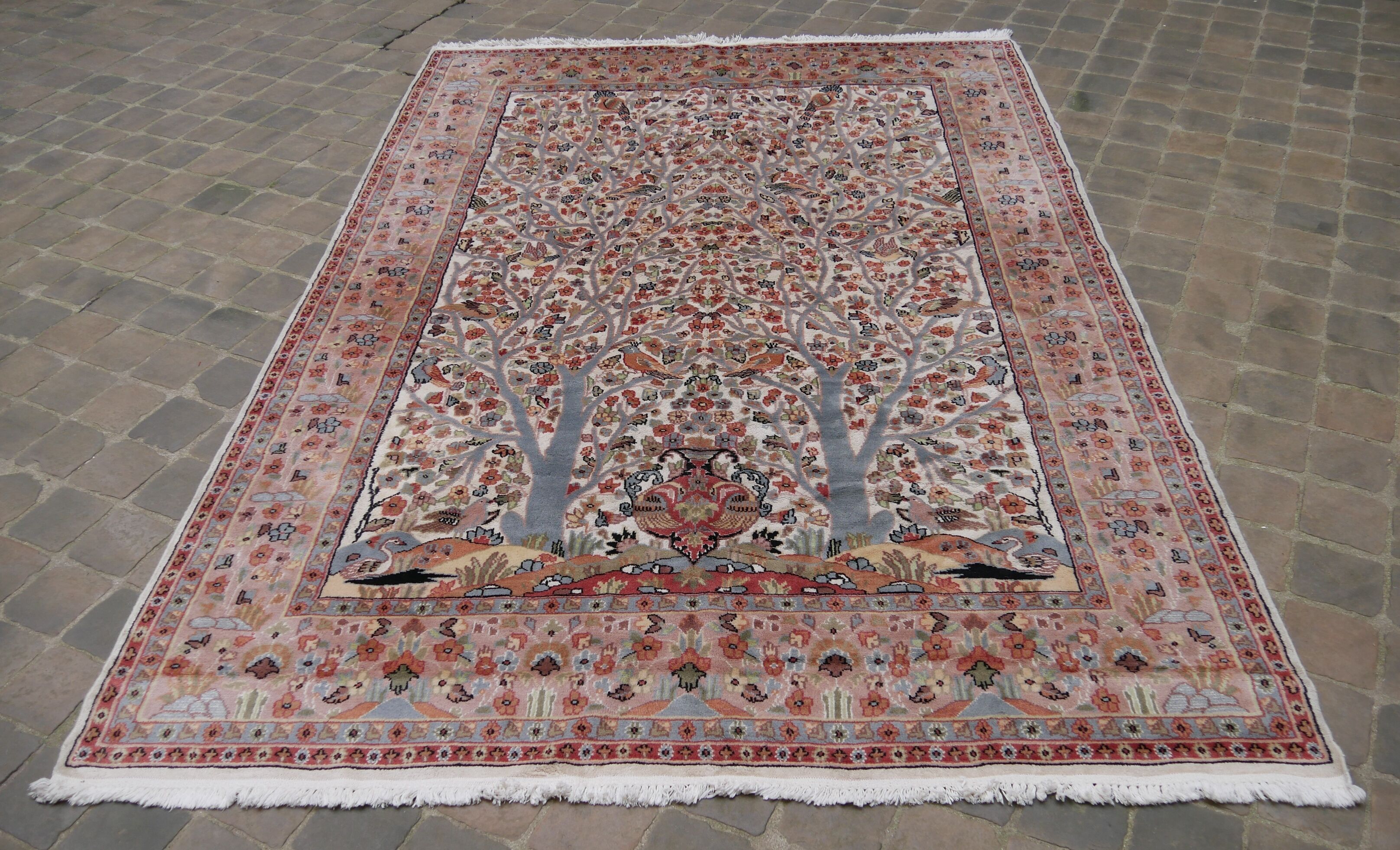 Pakistan Handmade Oriental Carpet 2.72 x 1.88 m