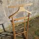 Valet 2 bedrooms wooden coat rack