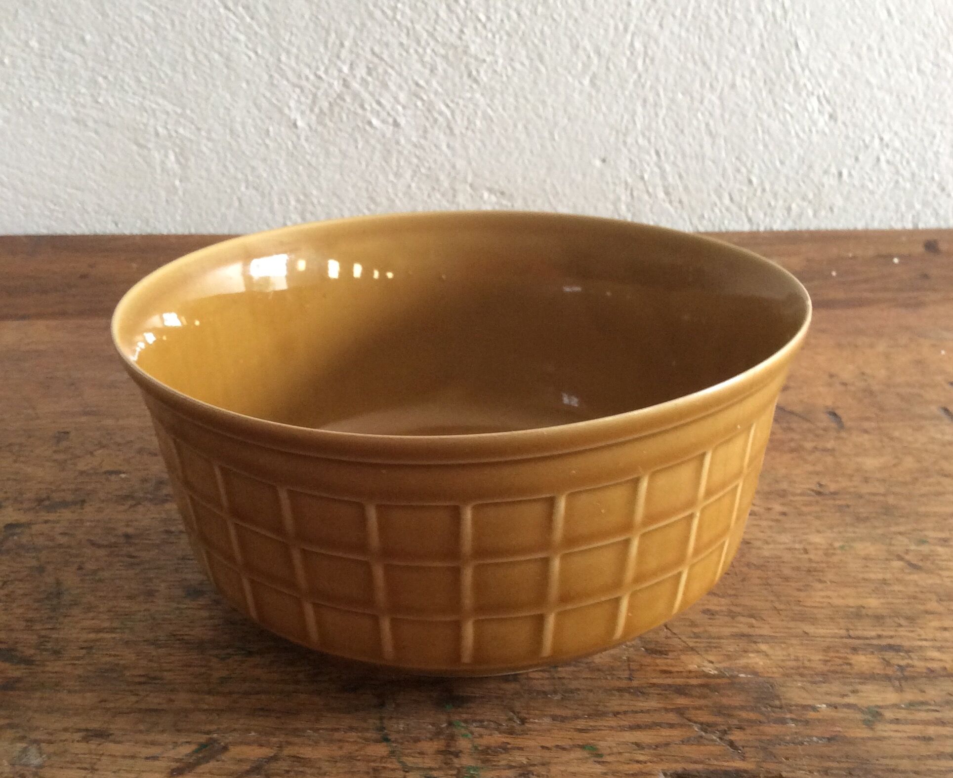 Dish or ceramic bowl, 50 years.