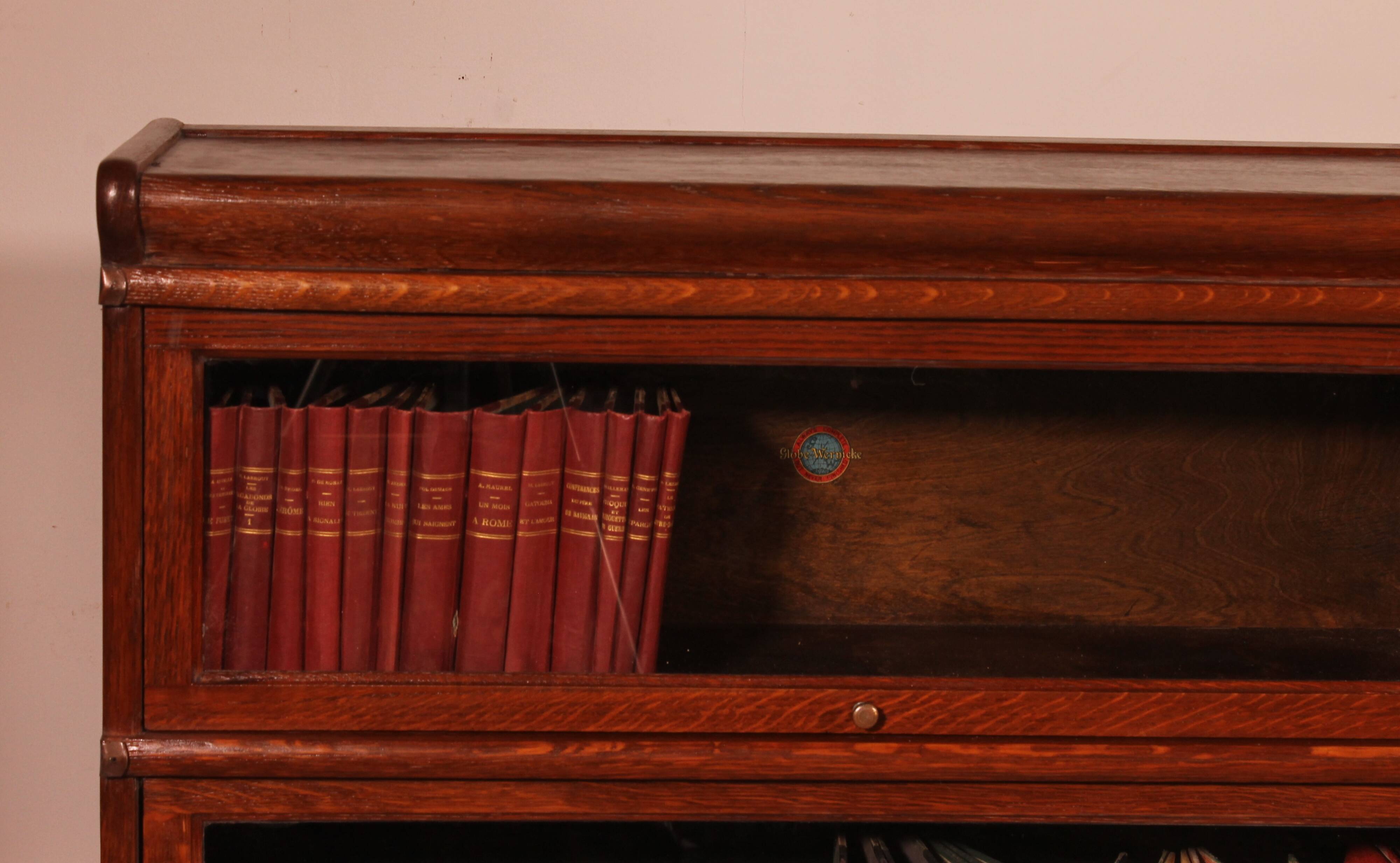 pair of Globe Wernicke London bookcases in oak circa 1900
