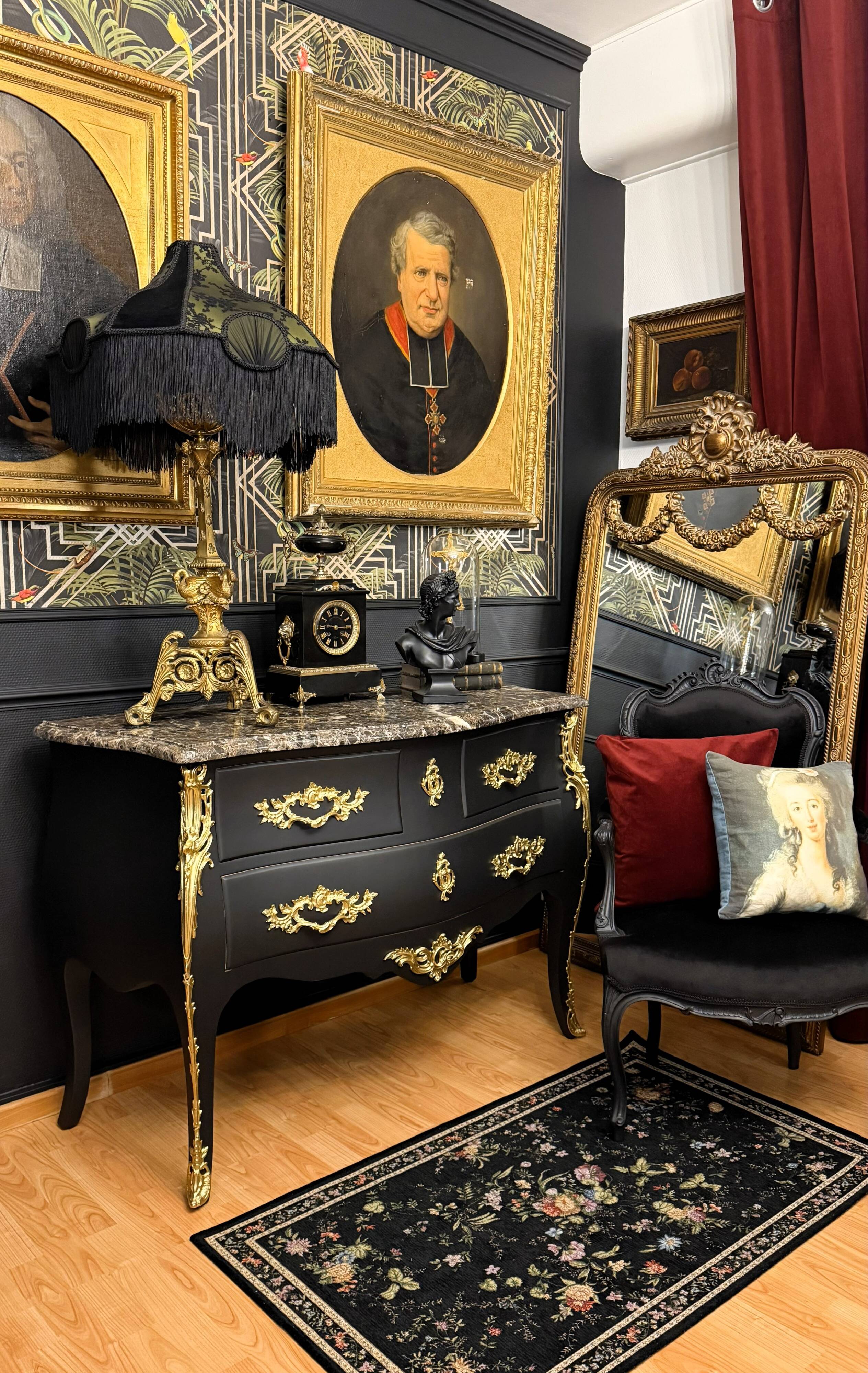 Commode Sauteuse Louis XV avec Marbre