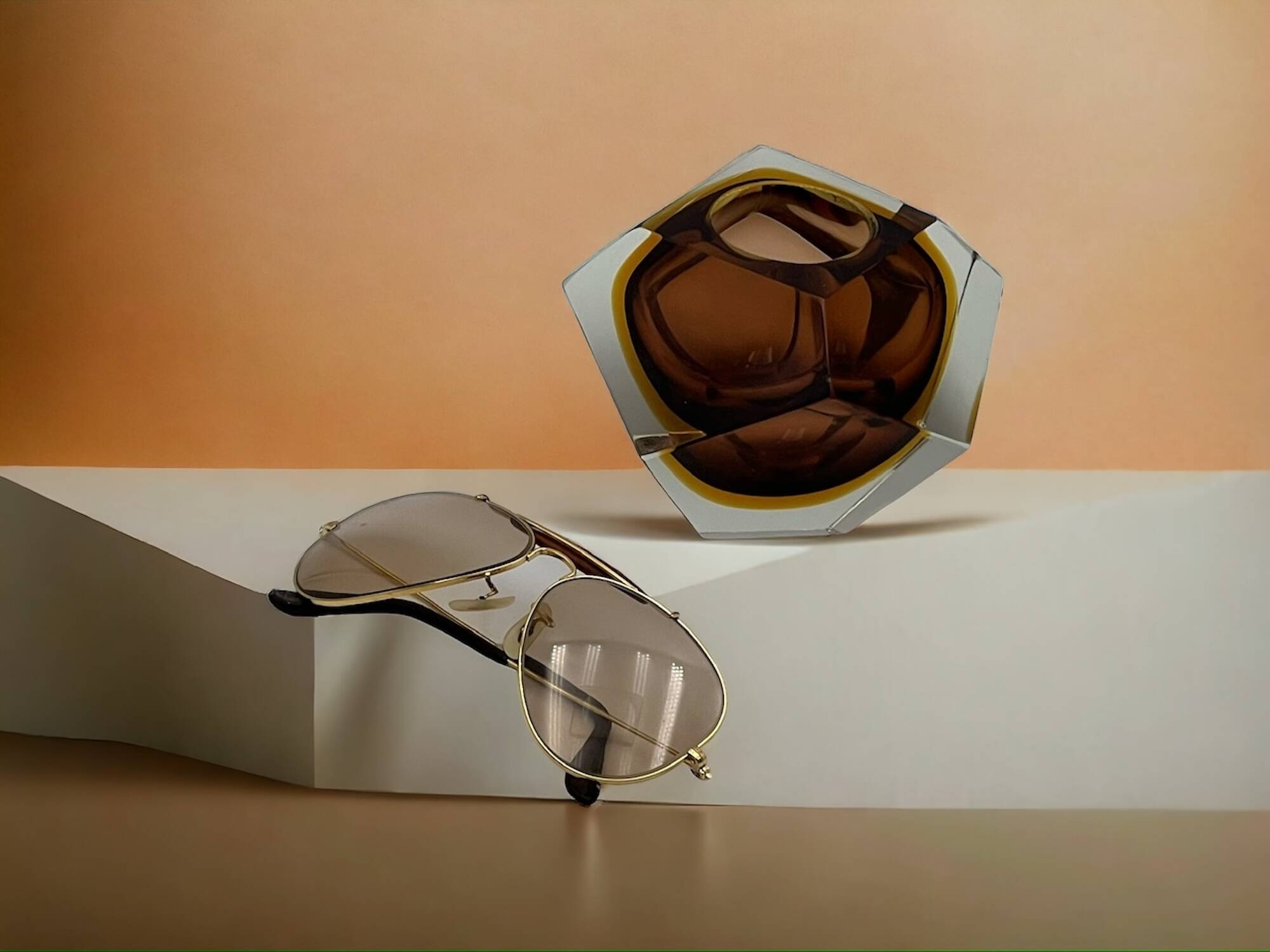 Murano Sommerso- Handmade Glass Vase in Hazelnut Brown and Gold, 1960s