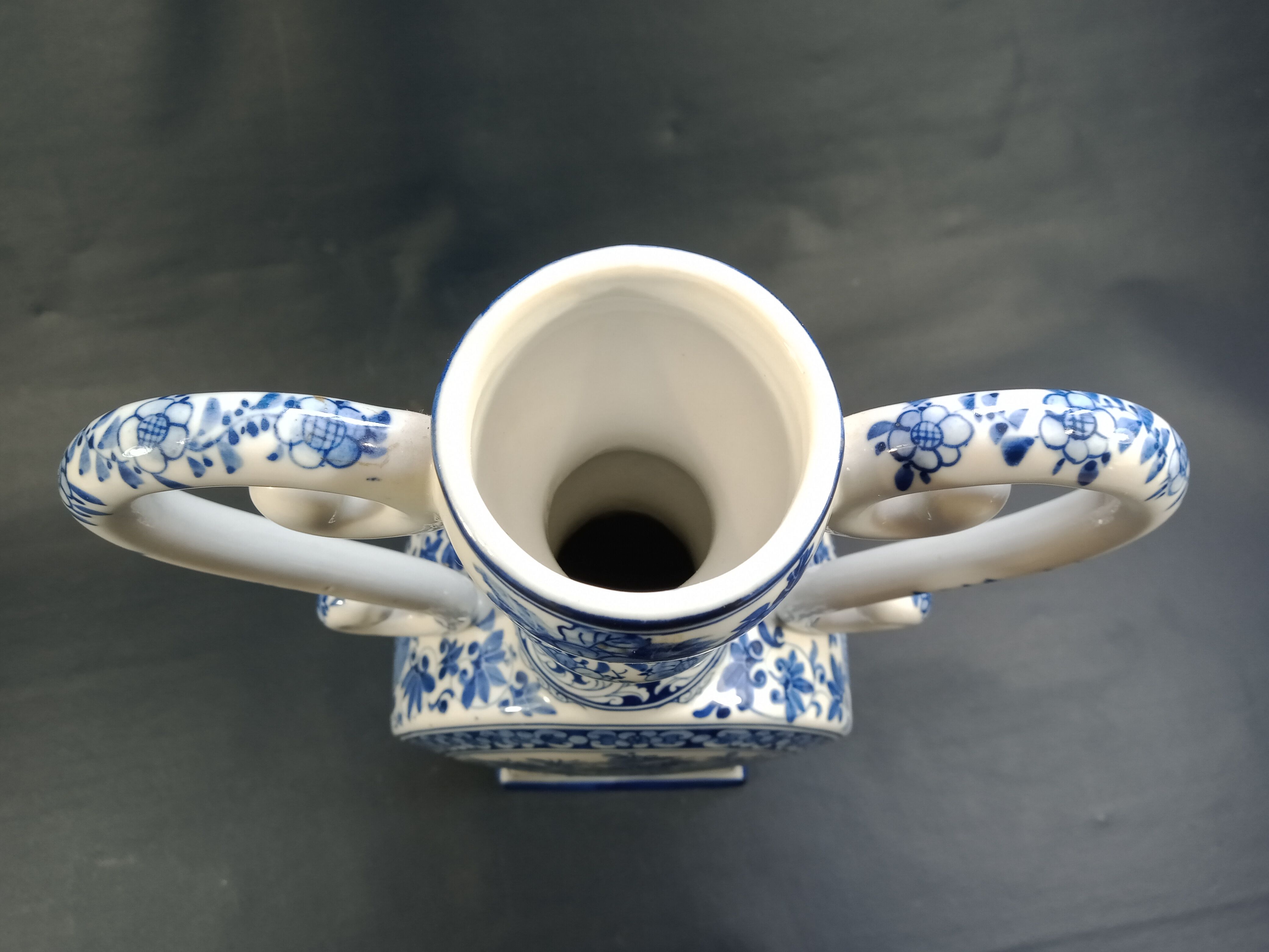 Chinese porcelain vase